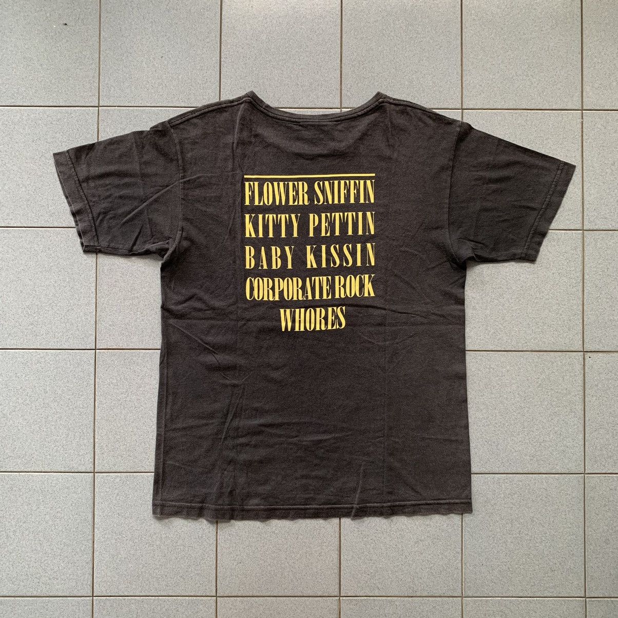 Band Tees × Vintage Vintage 90s Nirvana Smiley Band Tees Size US L / EU 52-54 / 3 - 5 Thumbnail
