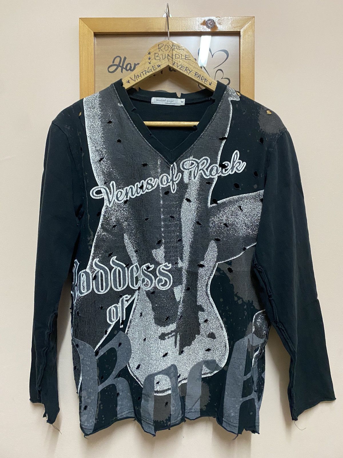 Seditionaries Modish Gaze Venus of Rock Distressed Longsleeve Vneck Tshirt Size US M / EU 48-50 / 2 - 1 Thumbnail