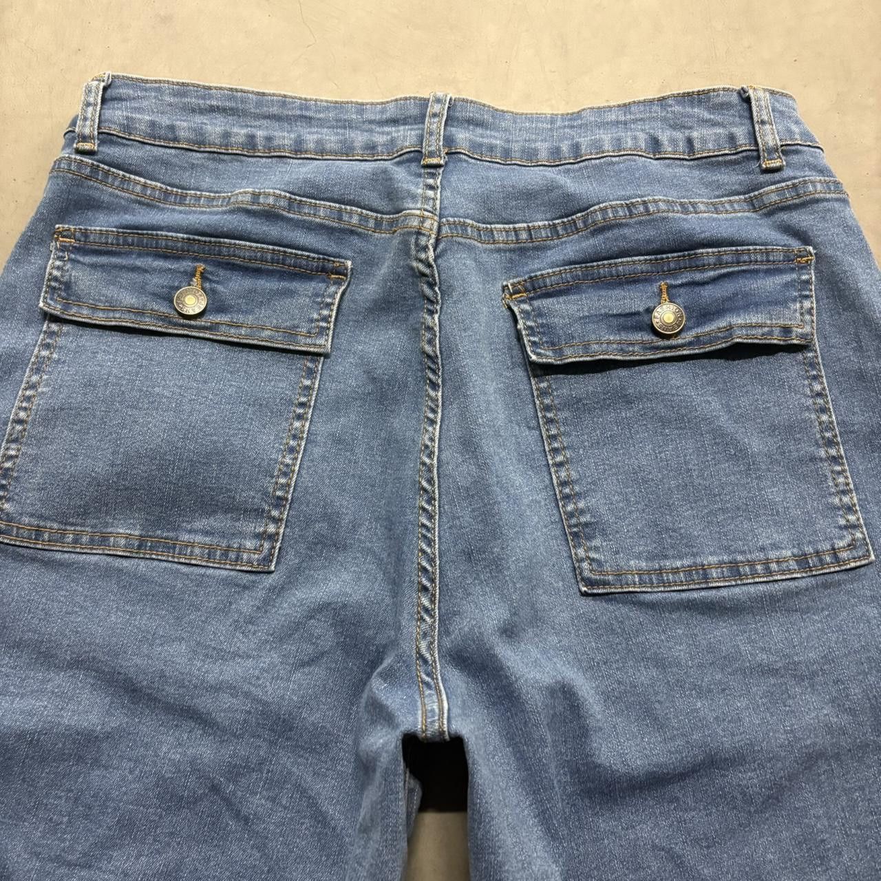 Vintage Crazy Vintage Y2K/2000s WideLeg Baggy Medium Wash Denim Jeans! Size US 32 / EU 48 - 5 Thumbnail