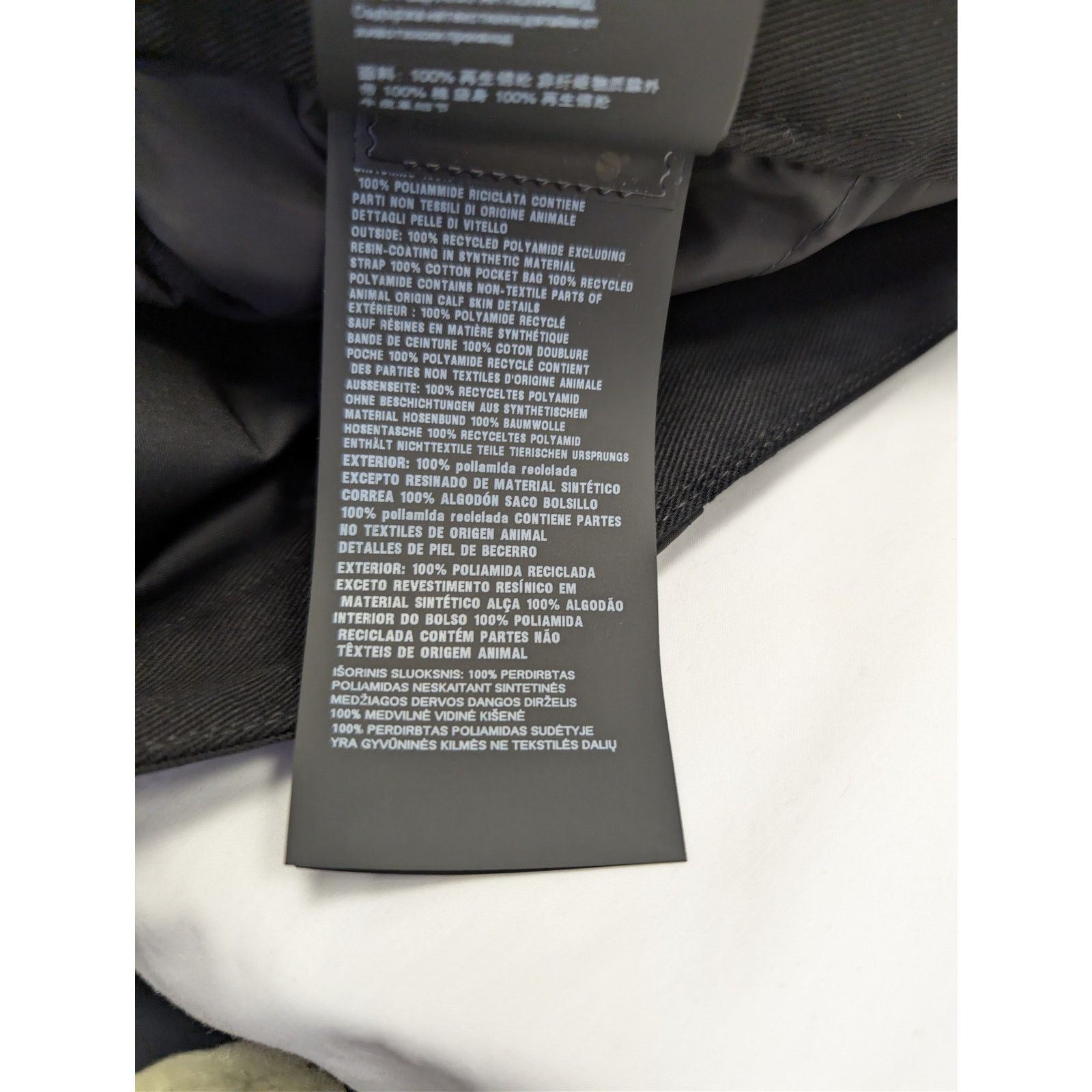 Prada o1rshd1 Re-Nylon Pants Trousers in Black Size US 36 / EU 52 - 16 Thumbnail
