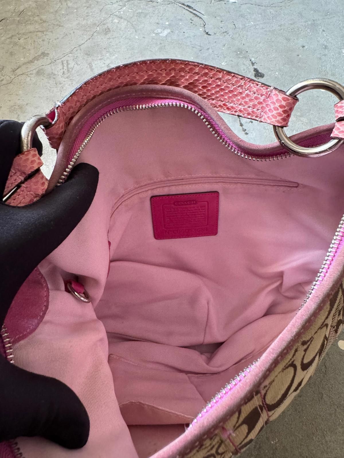 Coach Coach Signature PatchWork Snakeskin Bag Beige/Pink Size ONE SIZE - 8 Thumbnail