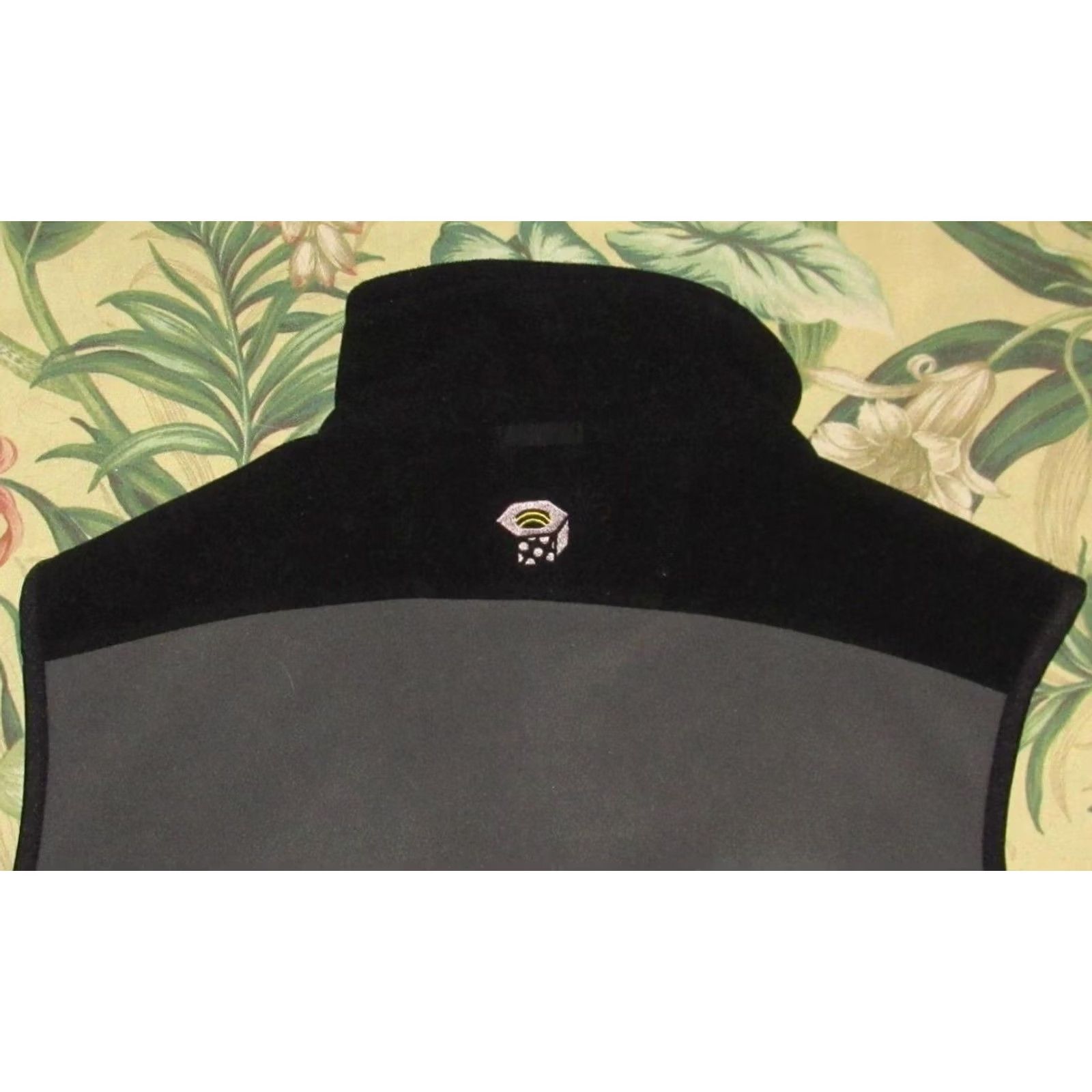 Mountain Hardwear Vtg Mountain Hardwear Full Zip Fleece Vest Medium Shirt Men M Multicolor Outdoor Vest Size US M / EU 48-50 / 2 - 3 Thumbnail