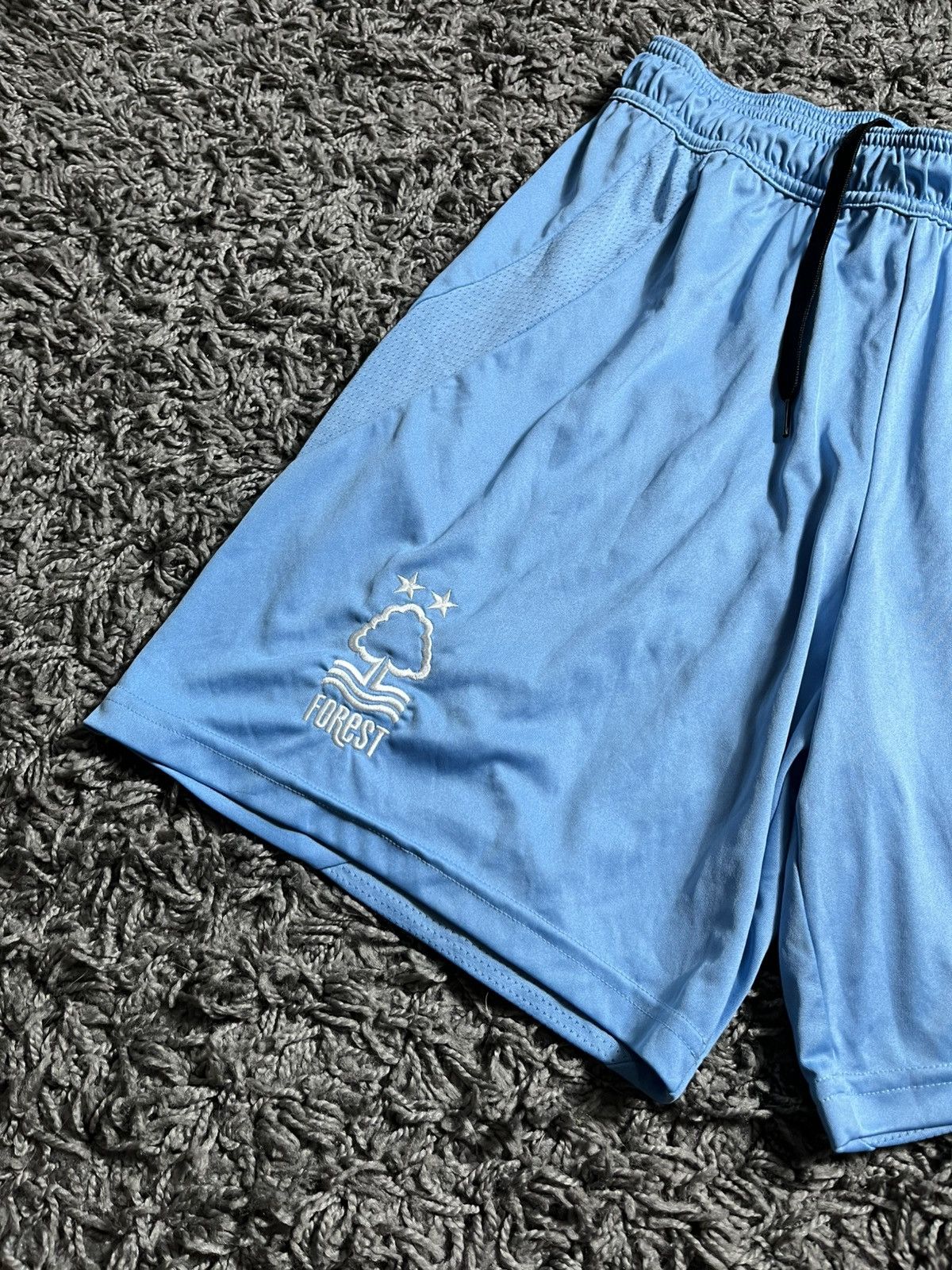 Adidas NOTTINGHAM FOREST 2023/24 POLYESTER AWAY FOOTBALL SHORTS Size US 32 / EU 48 - 2 Thumbnail
