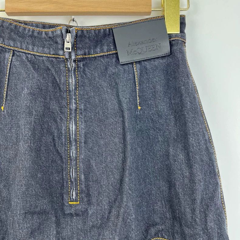 Alexander McQueen Alexander Mcqueen Black leather fishtail denim skirt Size 25" / US 0 / IT 36 - 5 Thumbnail