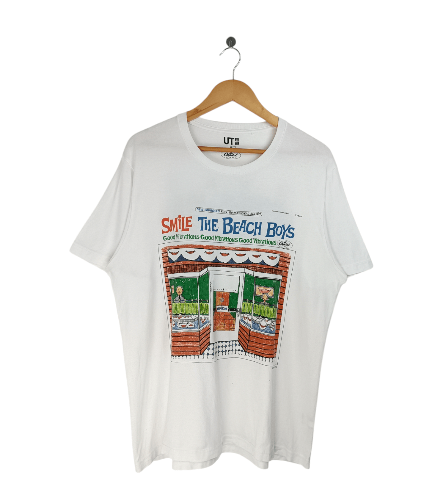 Band Tees × Uniqlo Smile The Beach Boys T shirt | Grailed