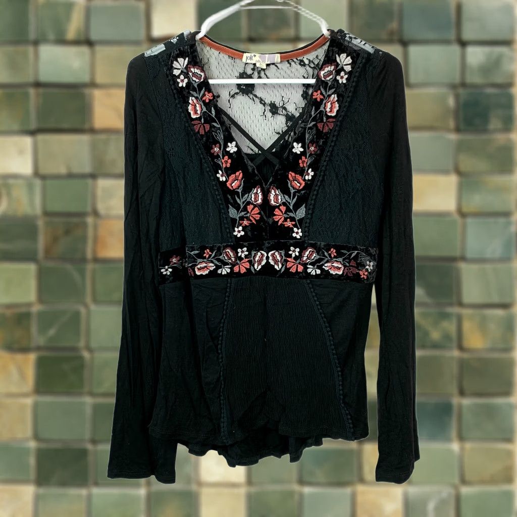 Velvet Jolt Women's L Black Floral Velvet Lace V-Neck Long Sleeve Top Y2K Witchy Boho Size L / US 10 / IT 46 - 1 Thumbnail