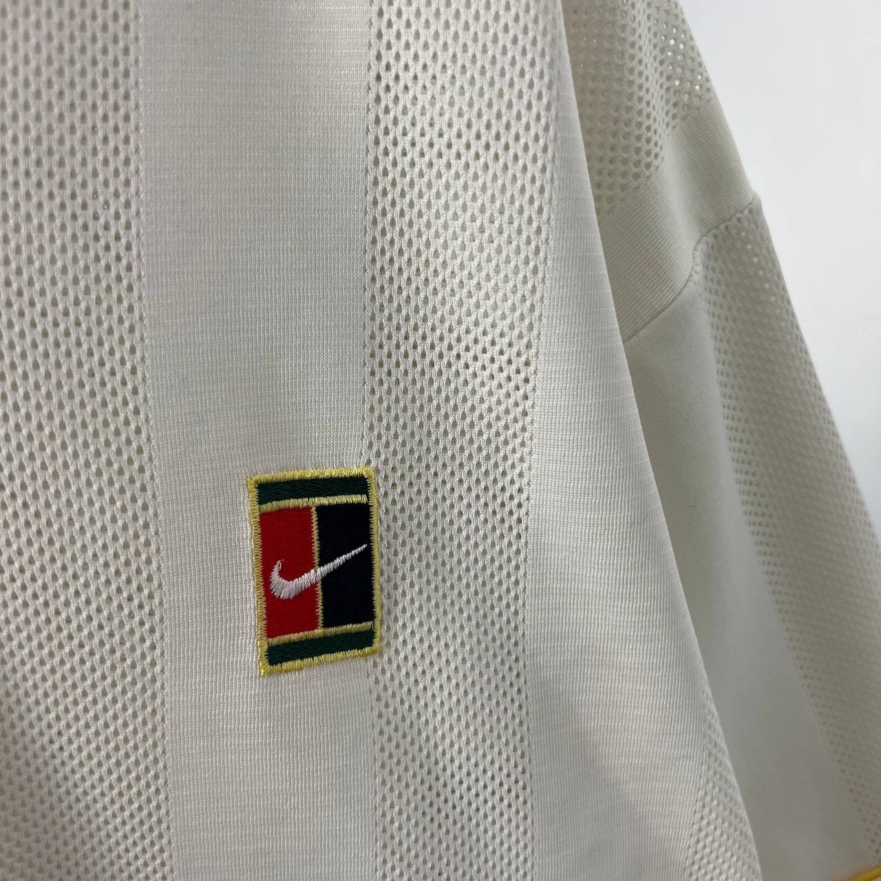 Nike Mesh Striped Nike Court Vintage Mini Logo Swoosh 90s Size US M / EU 48-50 / 2 - 3 Thumbnail