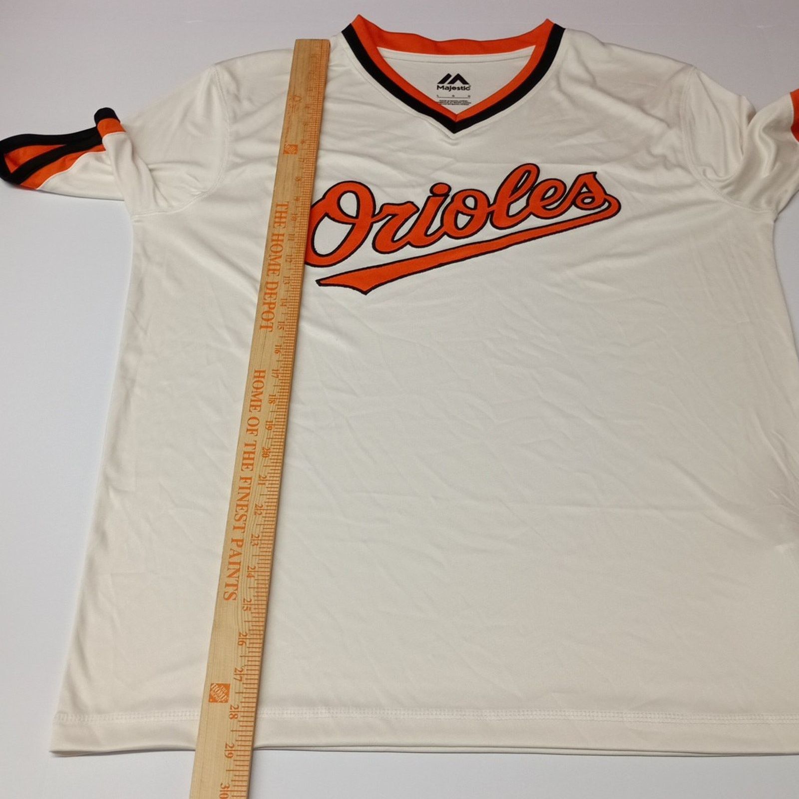 Majestic Baltimore Orioles White Men’s MLB Jersey Size L Majestic Size US L / EU 52-54 / 3 - 5 Thumbnail