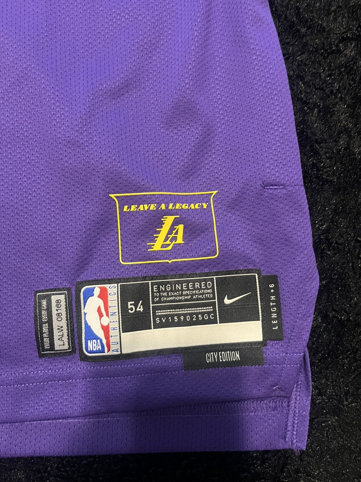 NBA Authentic game worn lakers jersey Size US XXL / EU 58 / 5 - 2 Thumbnail