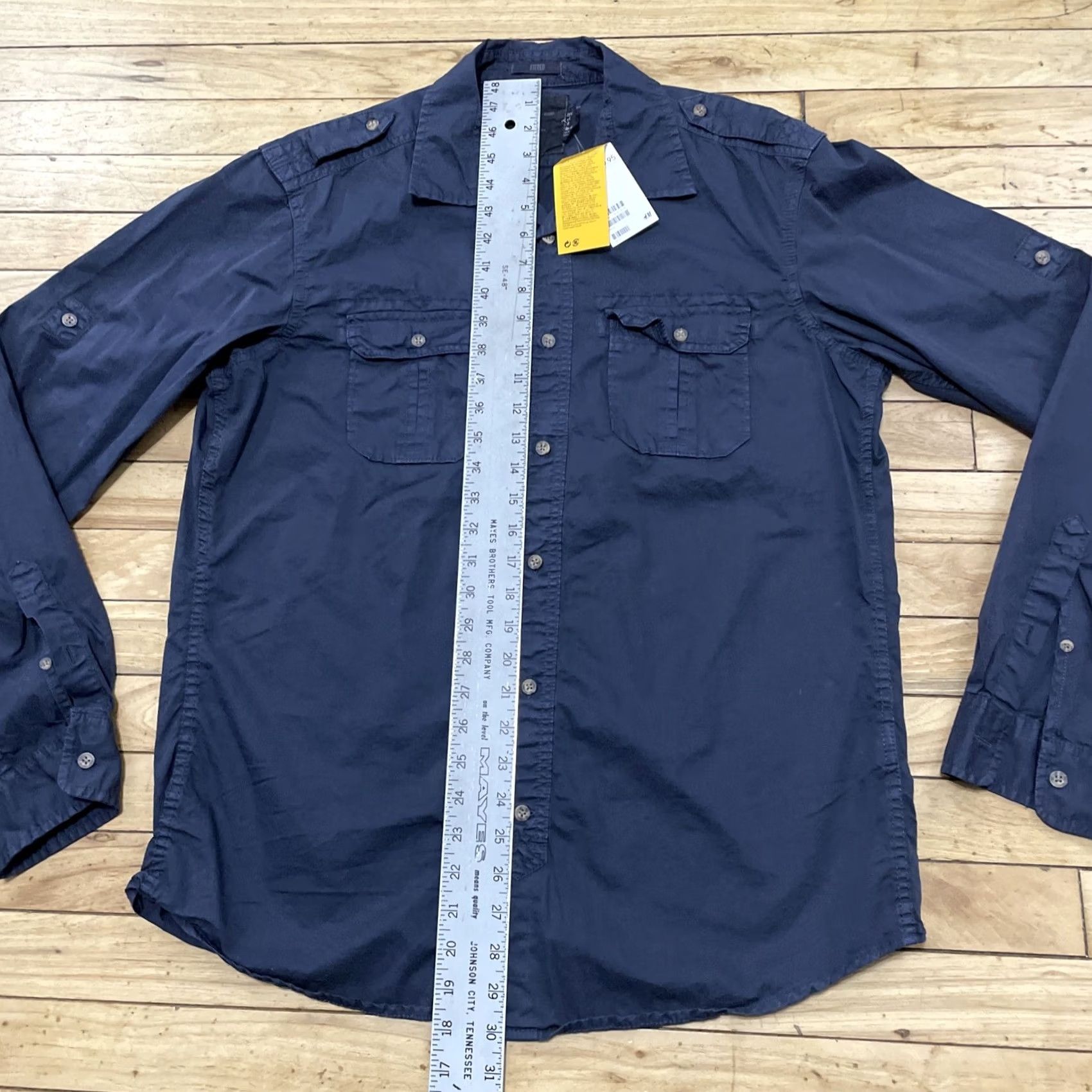 H&M H&M L.o.g.g. Button Up shirt New Men L Fitted Military Navy Blue Long Sleeve Shirt Men's Button-Up Navy Blue 30 Size US M / EU 48-50 / 2 - 7 Thumbnail