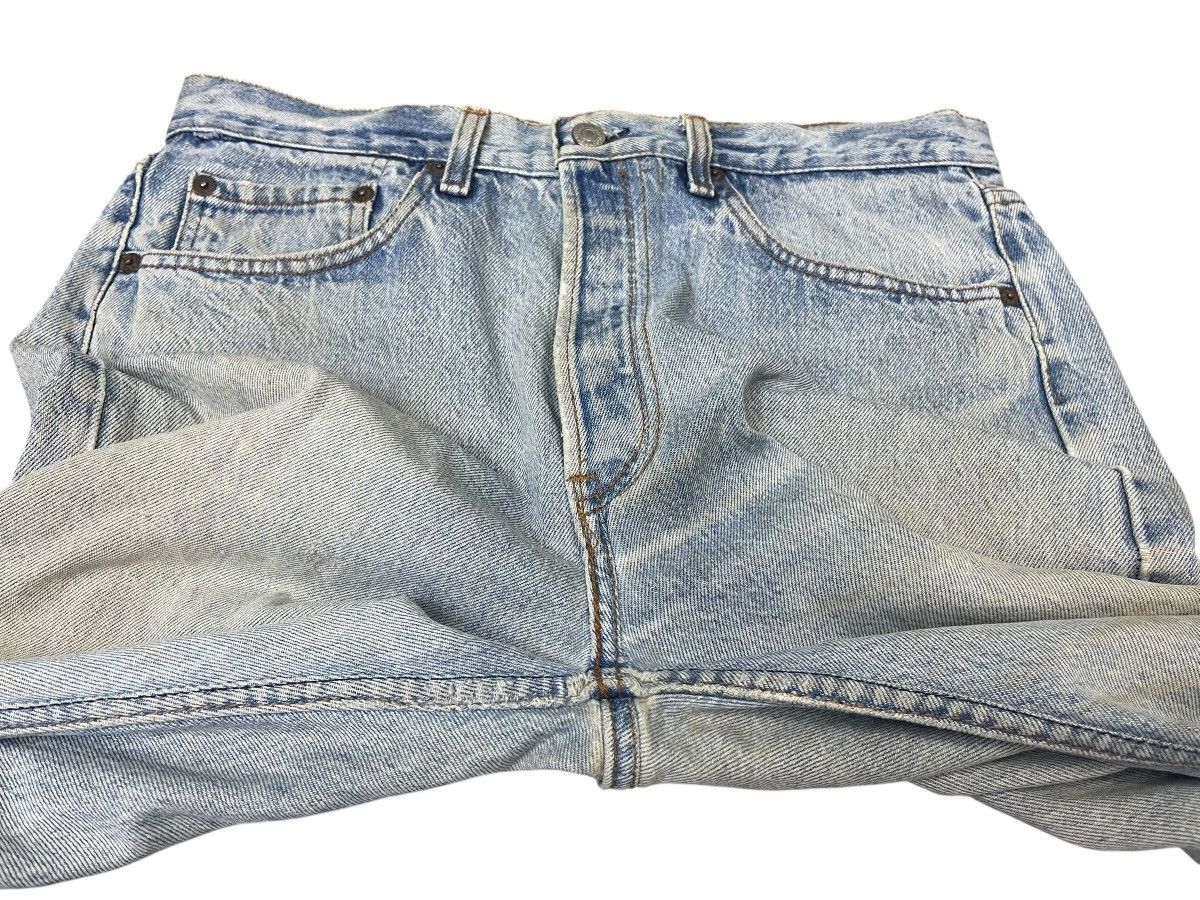 Levi's Vintage 80’s Levi’s 501 Jeans Distressed Streetwear Size US 33 - 17 Thumbnail