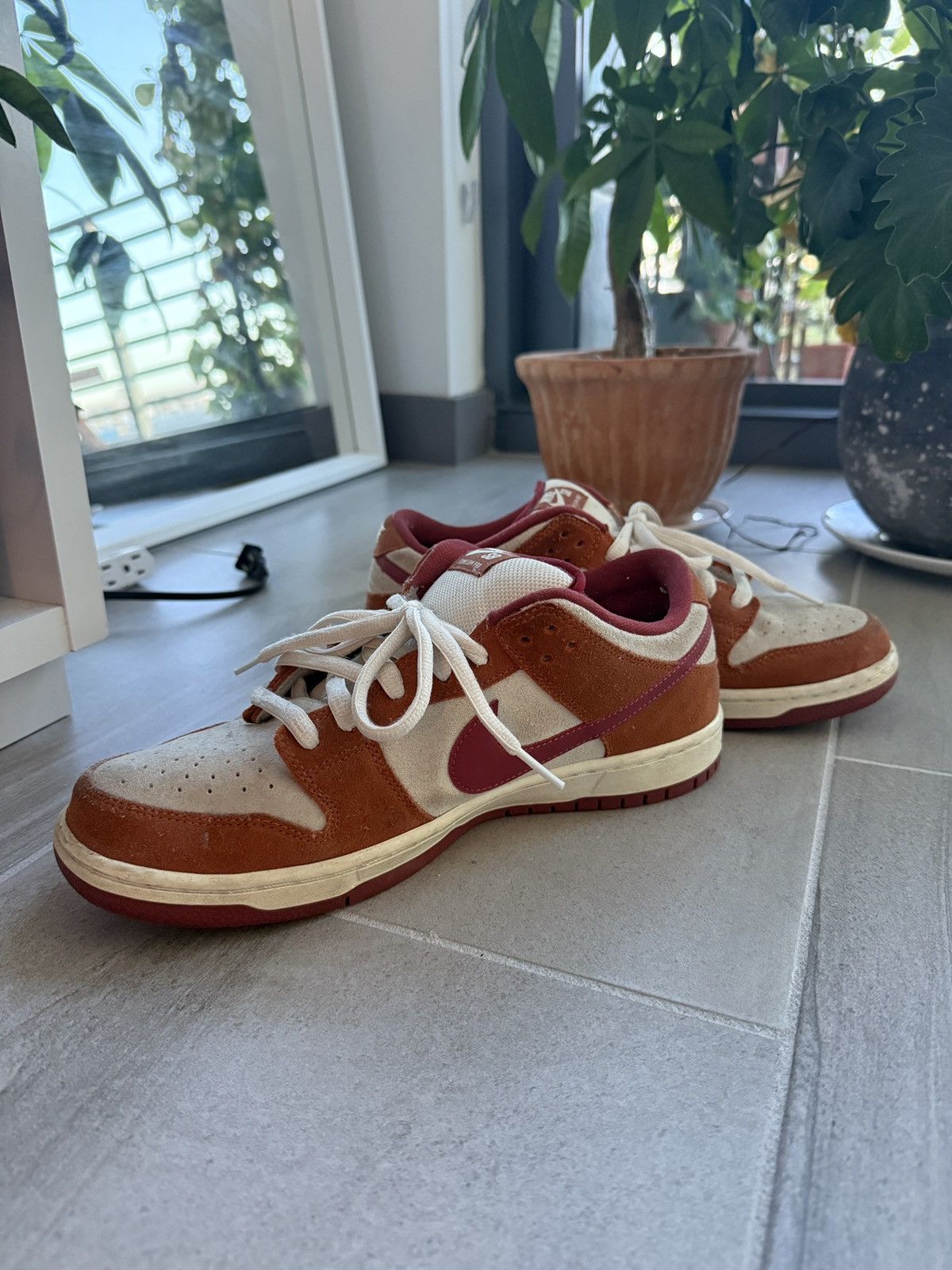 Nike SB Russet Nike SB Dunk Low Pro Size US 10.5 / EU 43-44 - 2 Thumbnail