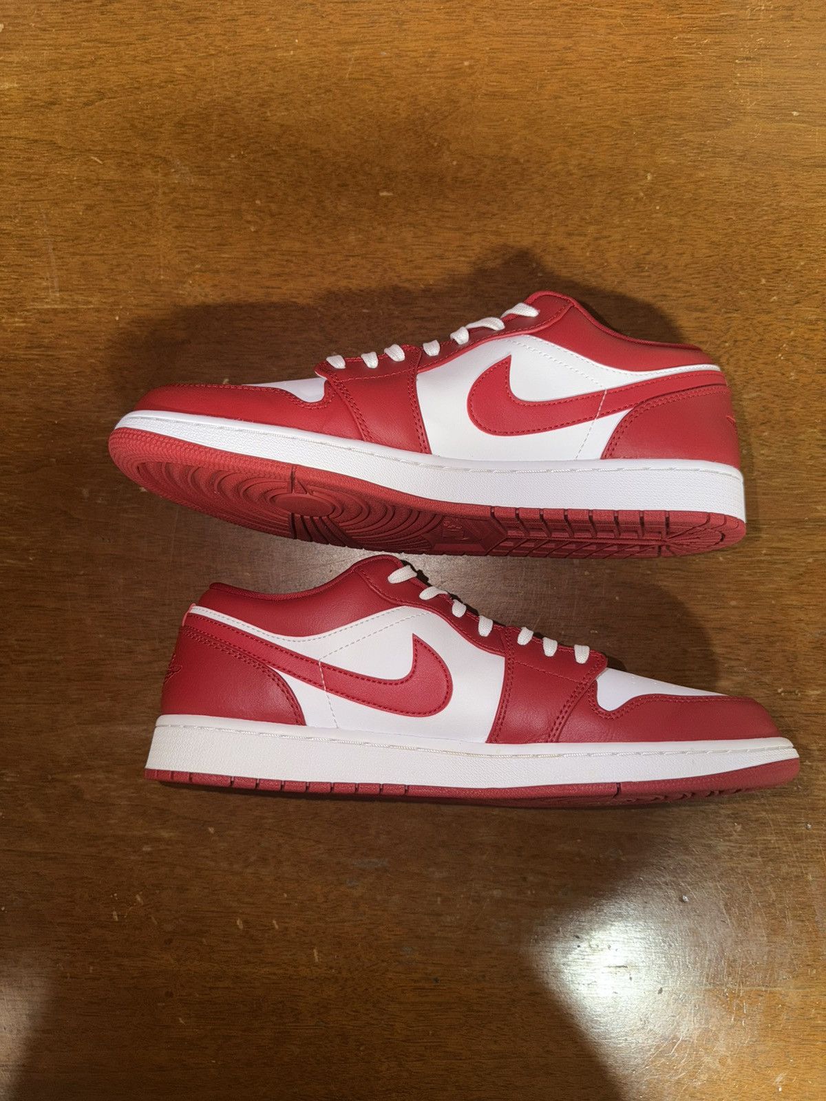 Nike Air Jordan 1 Low Gym Red size 12 Size US 12 / EU 45 - 2 Thumbnail