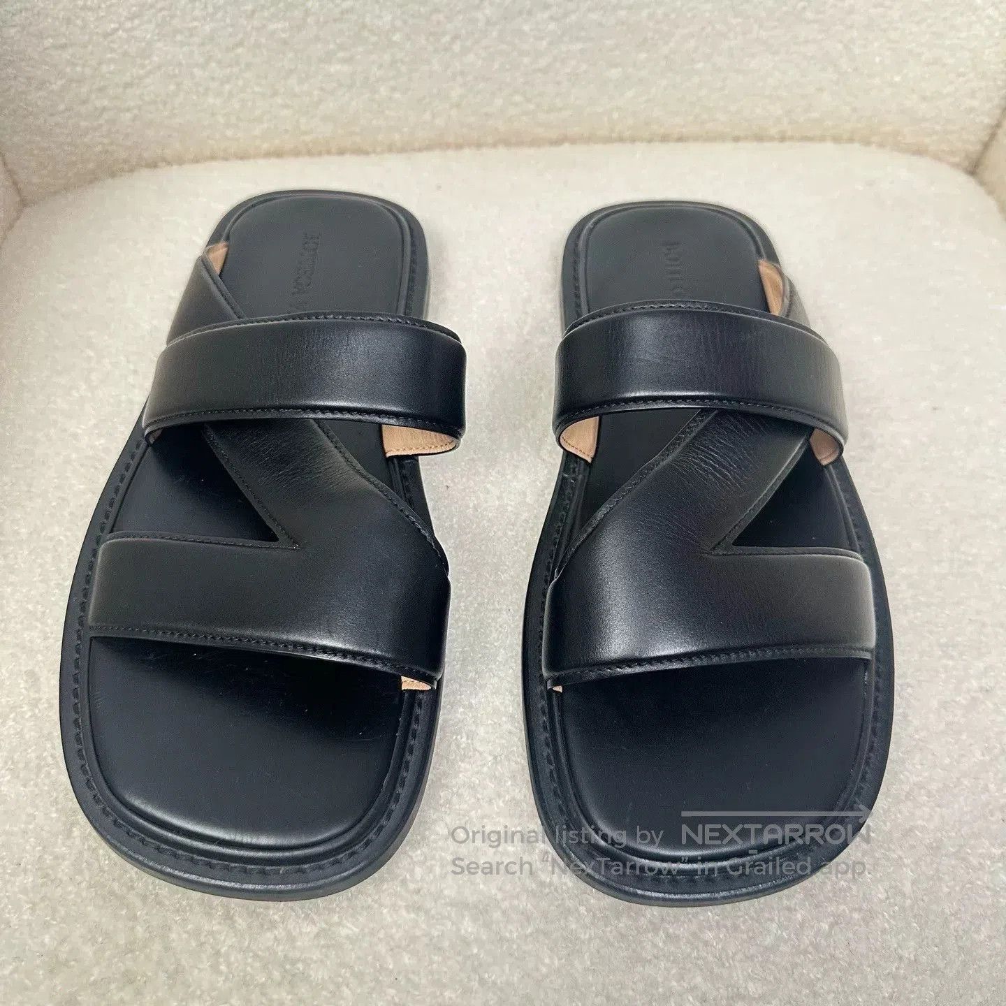 Bottega Veneta Bottega Veneta Men's Leather Slippers. Size US 9 / EU 42 - 3 Thumbnail