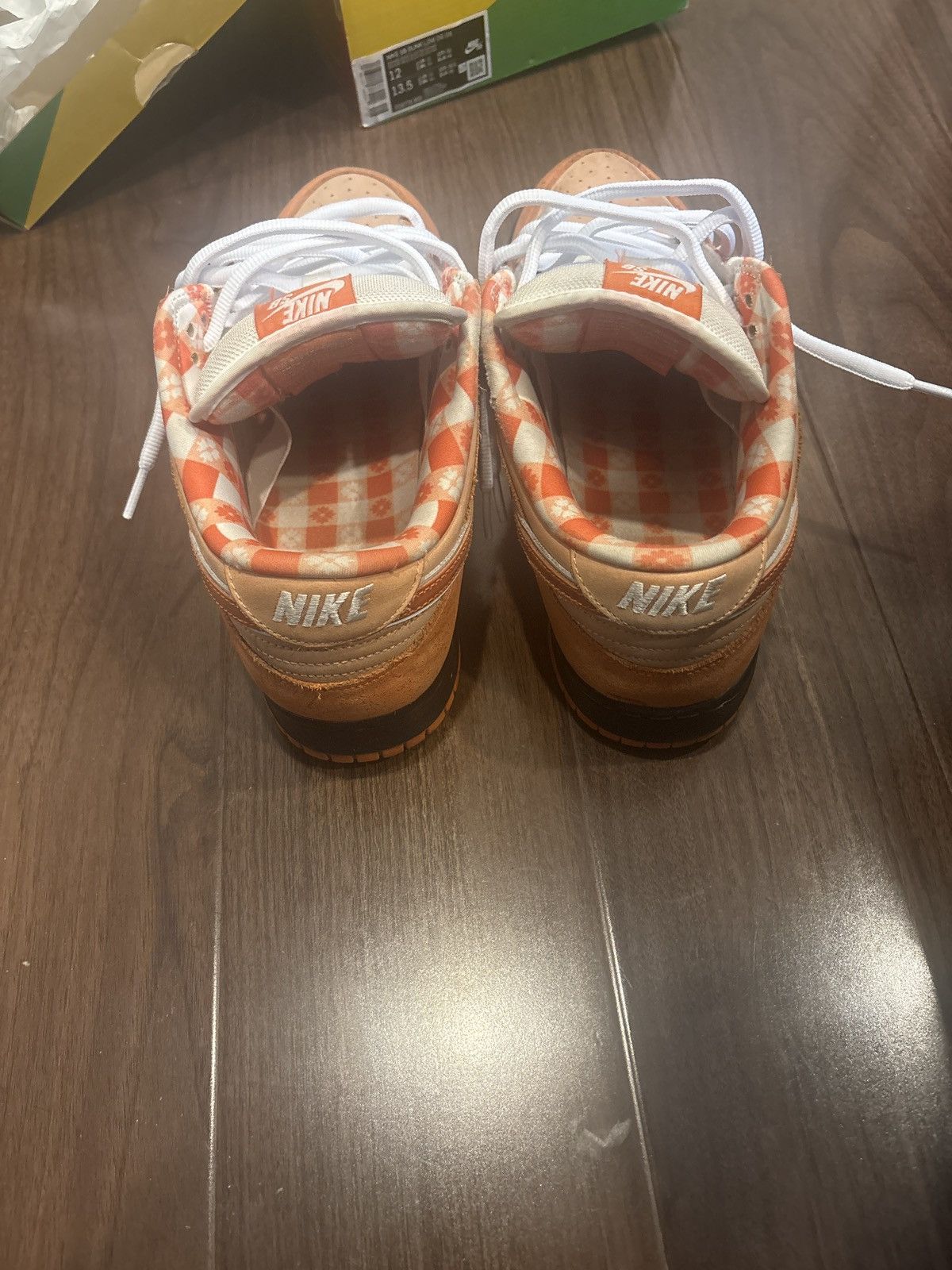 Nike SB Nike SB Dunk Low Size US 12 / EU 45 - 13 Thumbnail