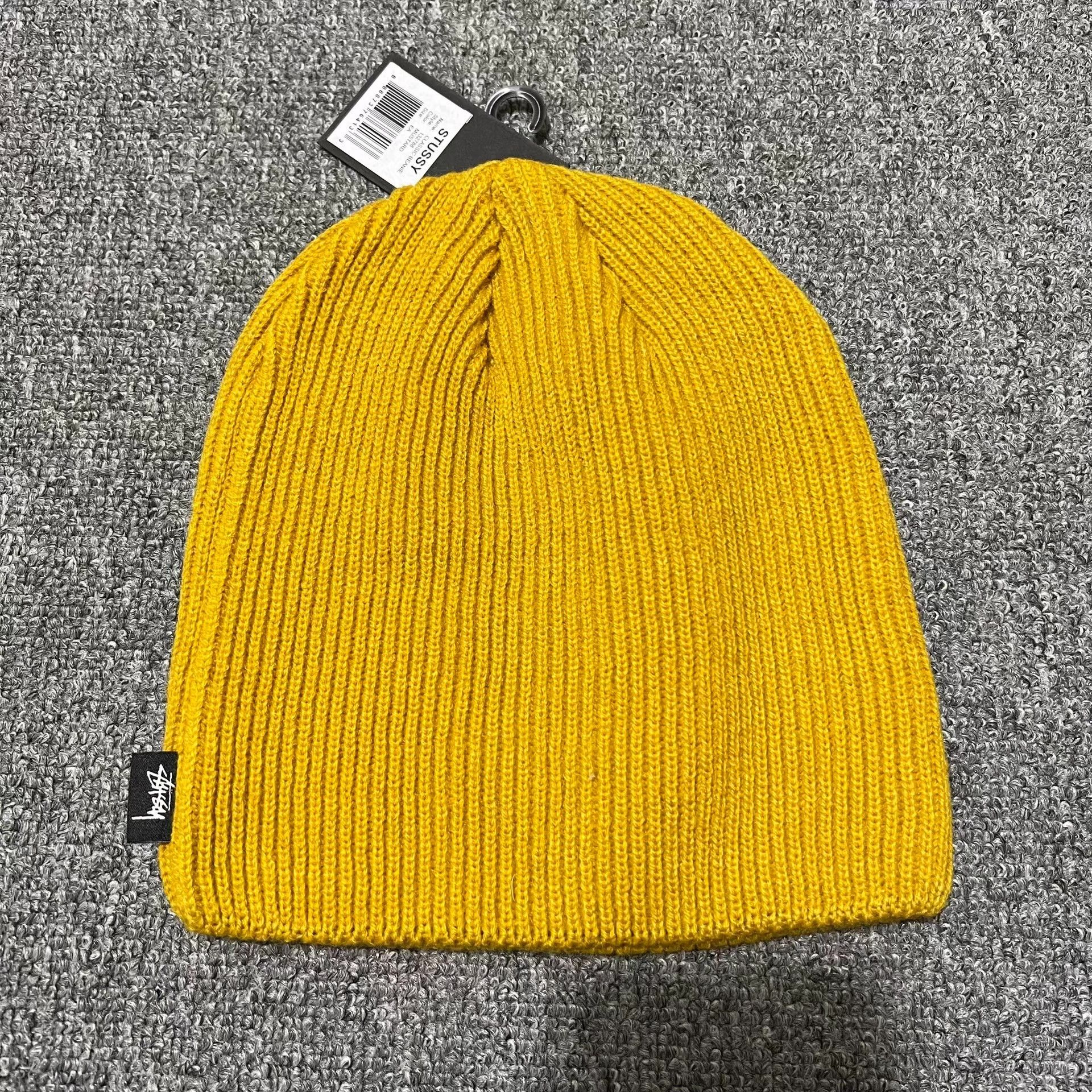 Stussy StussyClassic Solid Color Small Flag Label Knit Beanie Q7 Size ONE SIZE - 6 Thumbnail