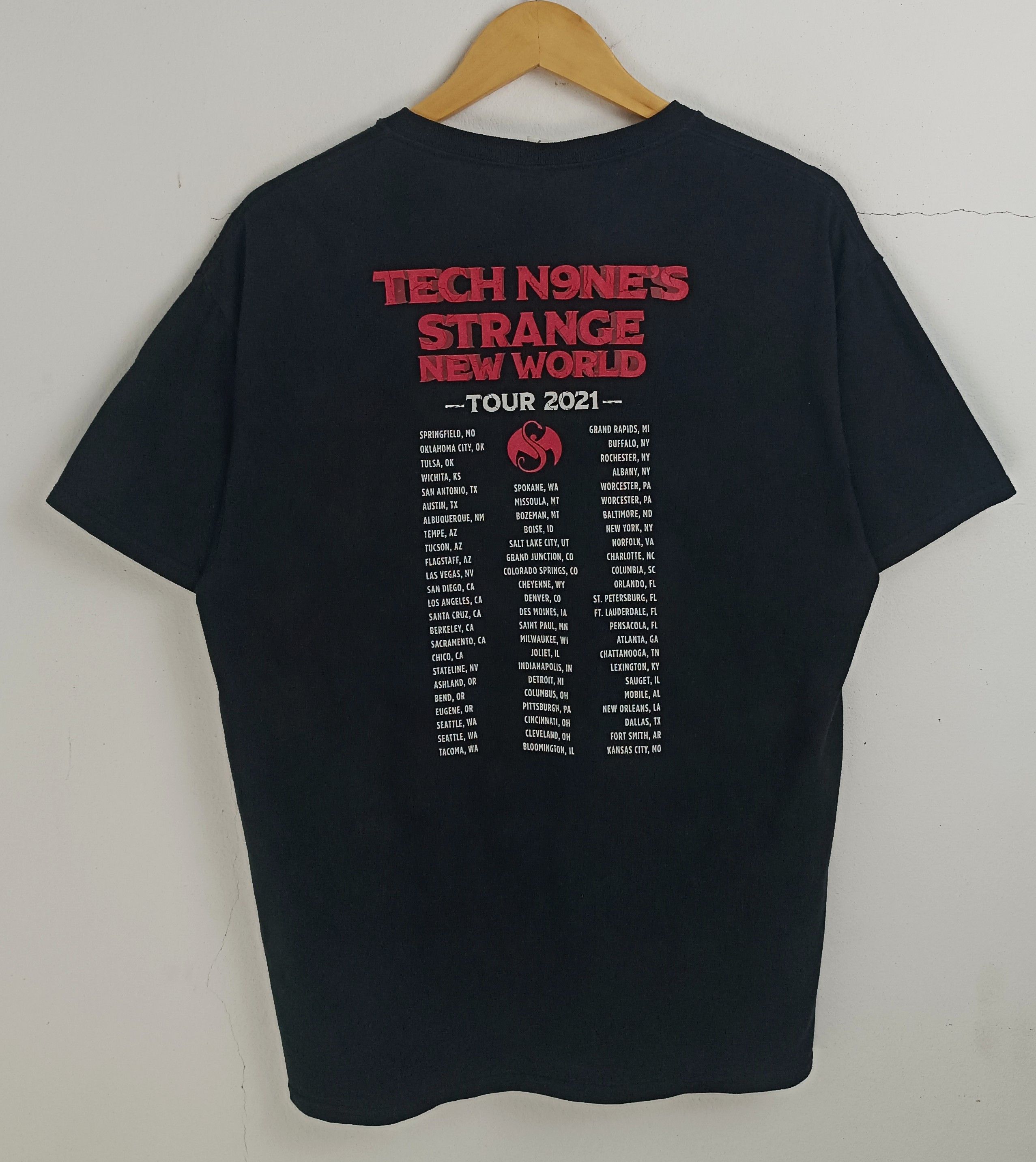 Rap Tees TECH N9NE'S STRANGE NEW WORLD TEE eminem tupac biggie Size US L / EU 52-54 / 3 - 4 Thumbnail