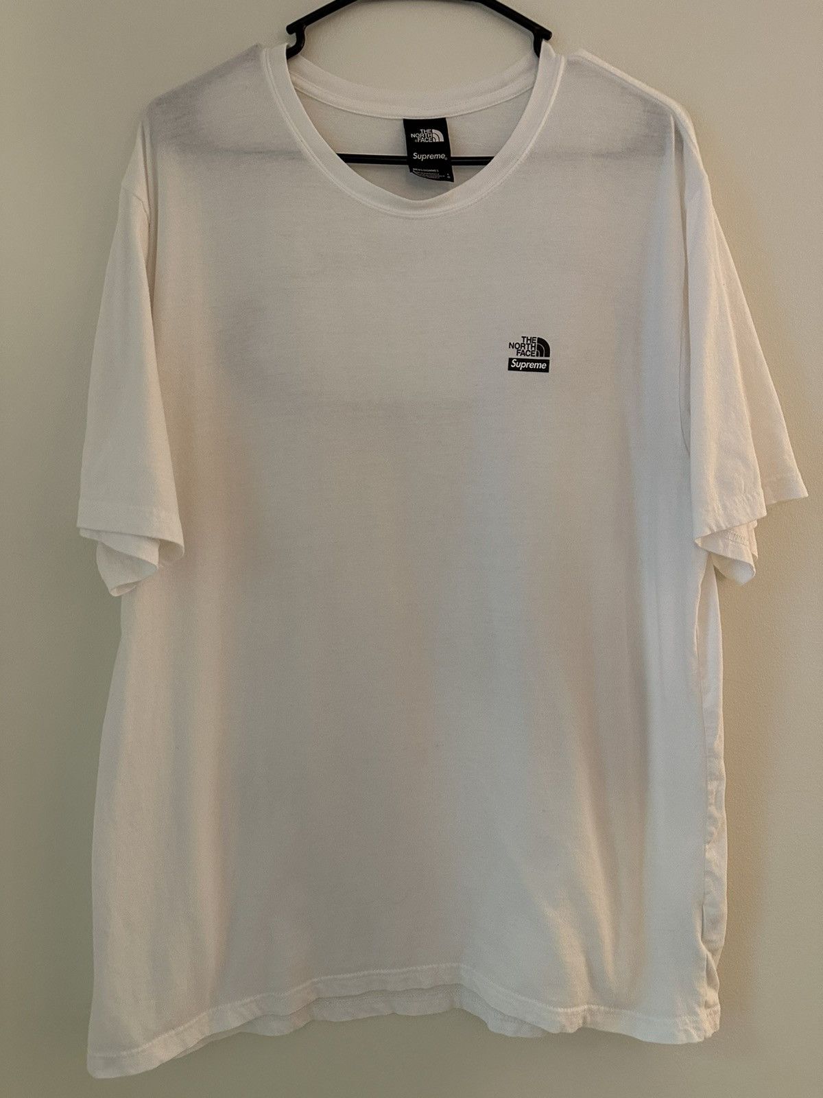 Supreme × The North Face Supreme The North Face Mountains Tee Size US L / EU 52-54 / 3 - 4 Thumbnail