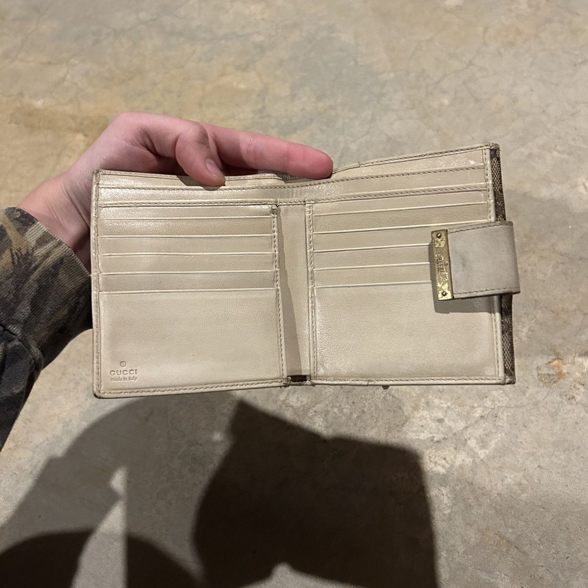 Designer × Gucci × Vintage Vintage Gucci GG Monogram Canvas Compact Wallet Rare Size ONE SIZE - 9 Thumbnail
