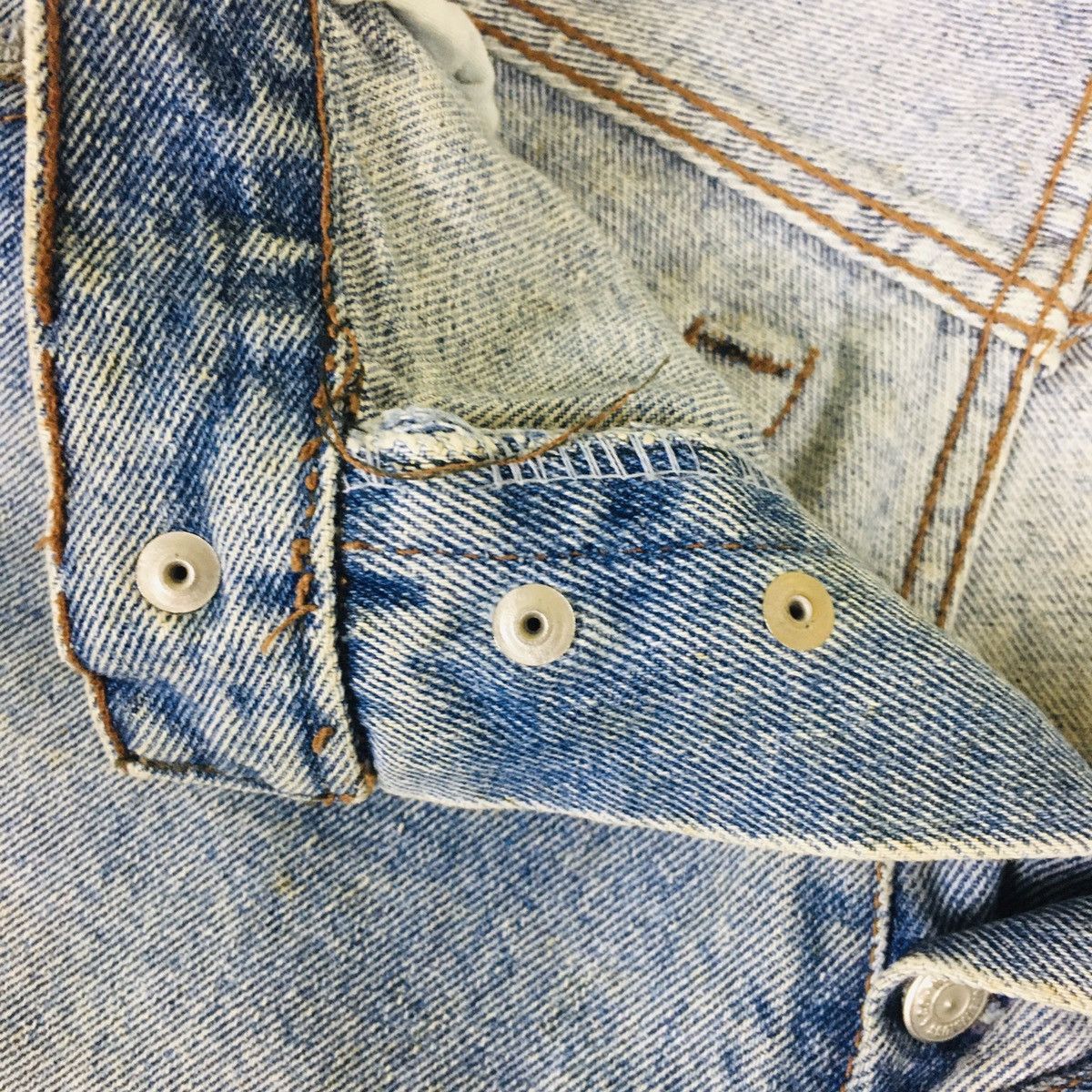 Levi's Vintage Clothing Vintage Levi’s 501 Distress Size US 33 - 11 Thumbnail