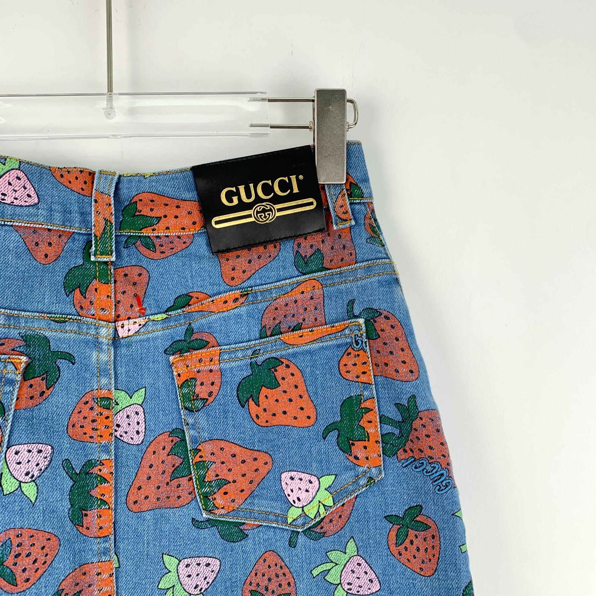 Gucci Gucci Blue Strawberry Print Cotton Denim Skirt Size 40M Made Size 40" / US 18 - 6 Thumbnail