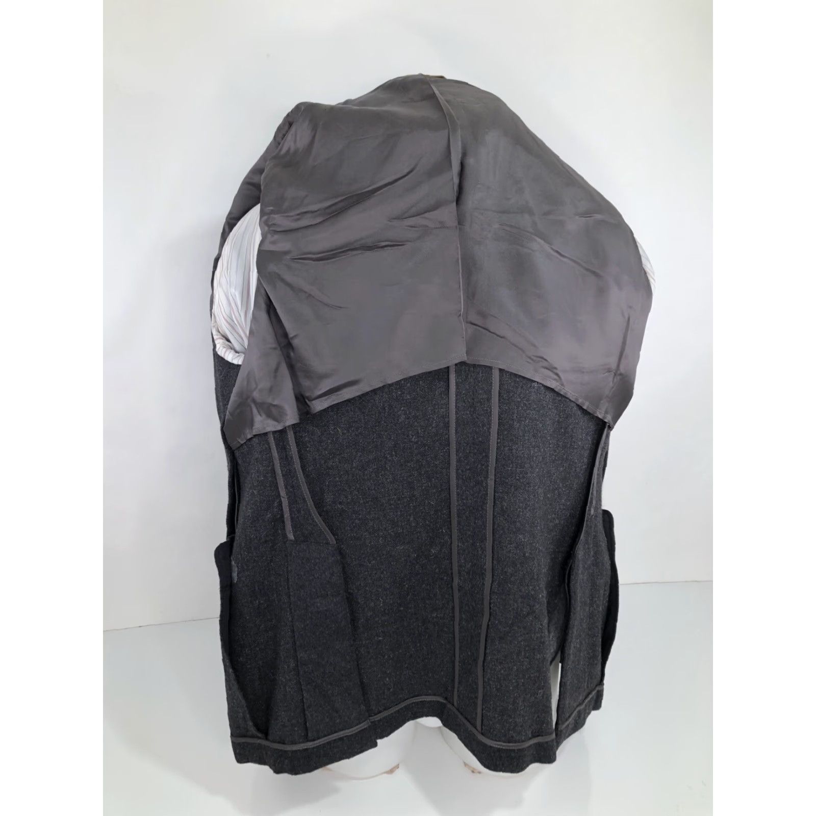 Ralph Lauren RALPH LAUREN / LORO PIANA Italy CAMEL HAIR Blazer Jacket - Mens 44R Charcoal blazer Mens 44R Camel Hair blazer jacket Ralph Lauren Loro Piana Italy Size 44R - 5 Thumbnail