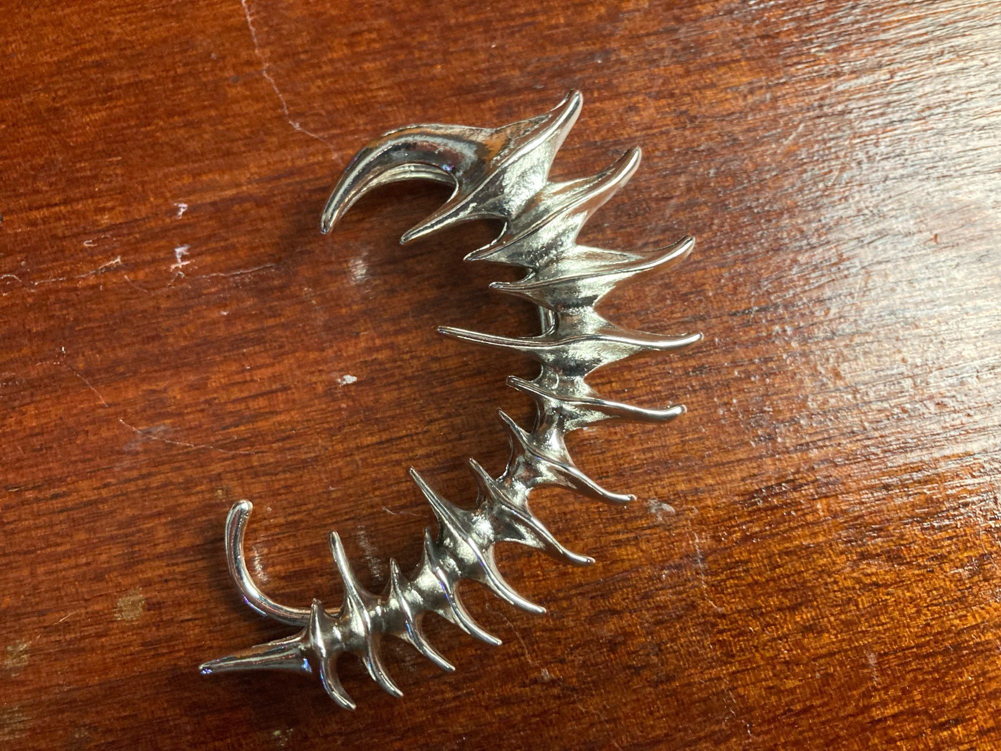 Designer × Jewelry Gothic Skeleton Spike Ear Clip Size ONE SIZE - 5 Thumbnail