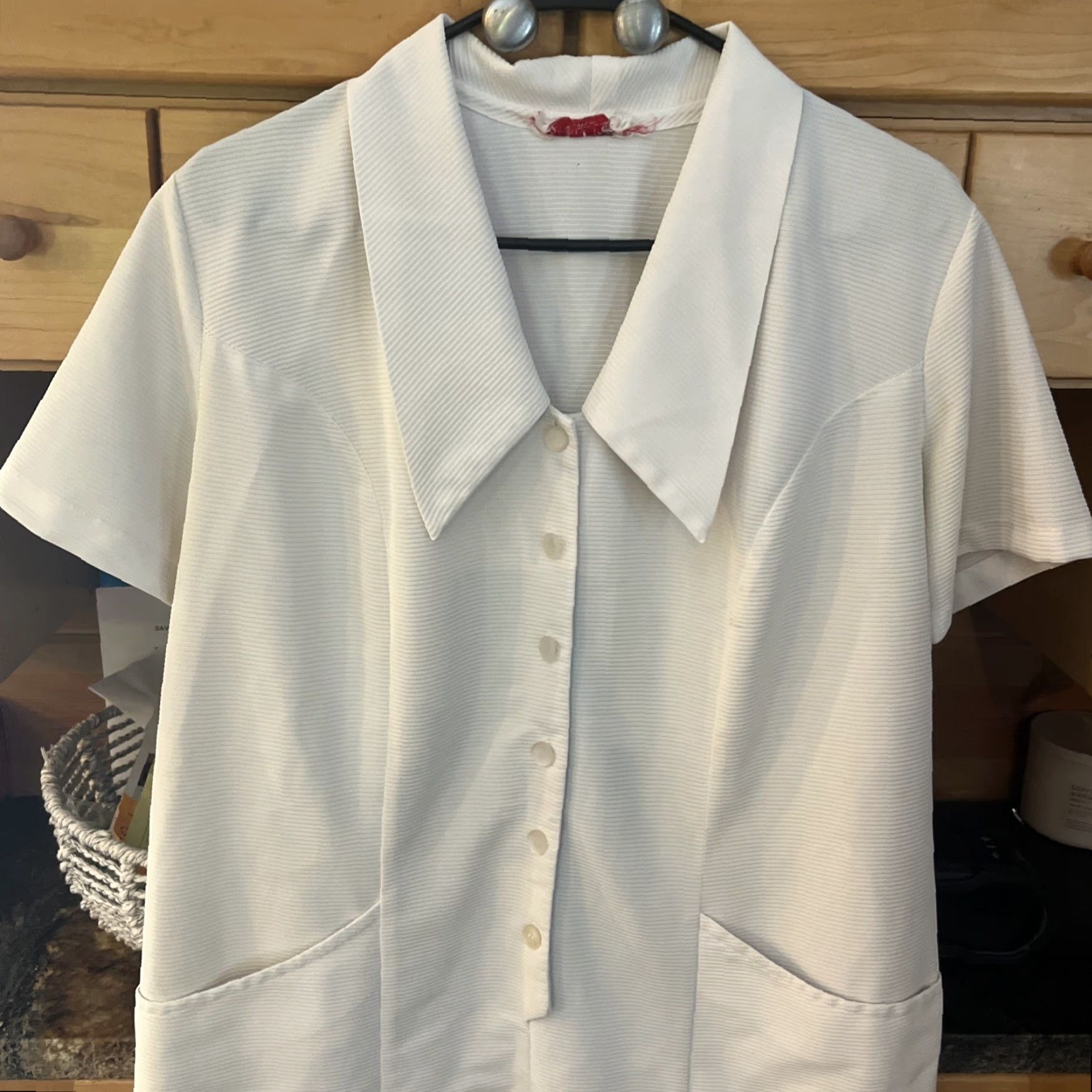 white feather dress long sleeve LONG WHITE DRESS AND FEATHER ON SLEVEES  ALBINA DYLA