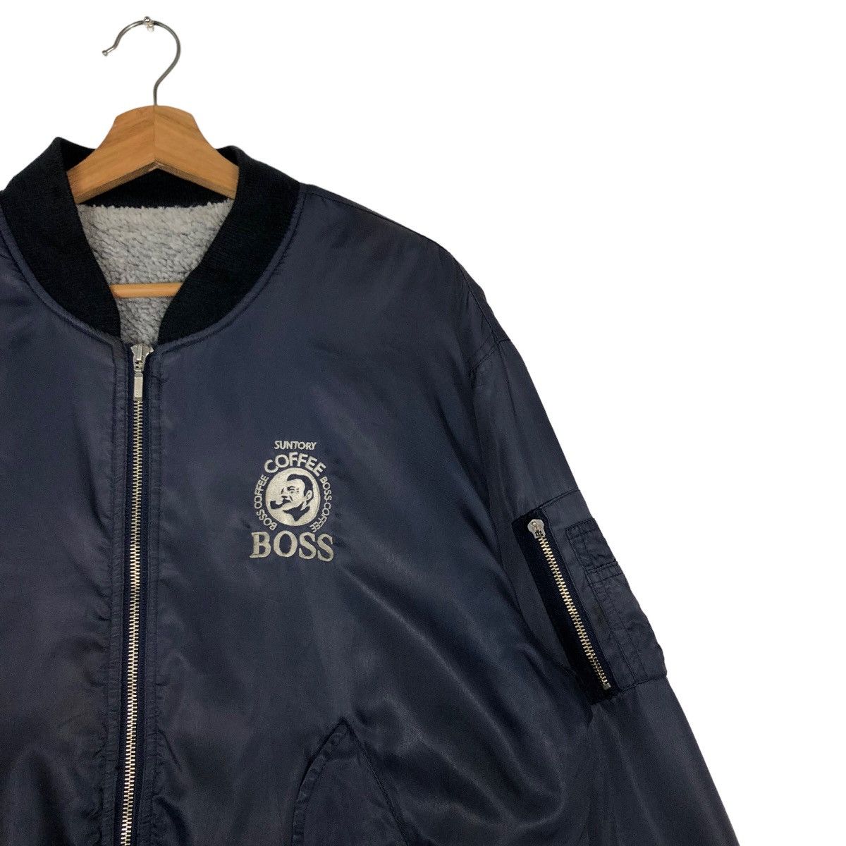 Japanese Brand 🔥90’s Vintage Bomber Jacket Suntory Coffee Boss Big Logo Size US M / EU 48-50 / 2 - 6 Thumbnail