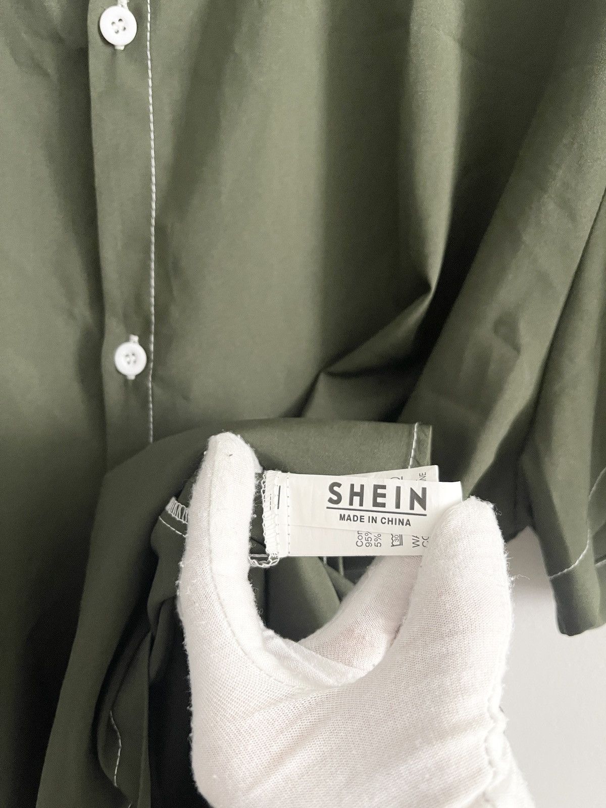 Shein STEAL! Shein Green Short Sleeves Shirt (2XL) Size US XXL / EU 58 / 5 - 4 Thumbnail