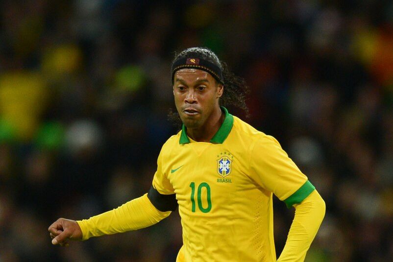 Nike Authentic Brazil RONALDINHO 2013-2014 13/14 Home Jersey Size US M / EU 48-50 / 2 - 2 Thumbnail