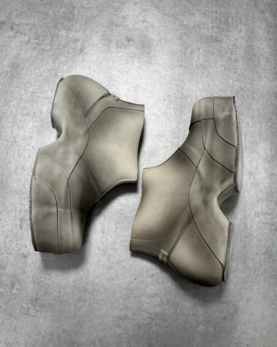 Givenchy SS2023 Givenchy Dust Show Rubber Rain Low Boots Size US 11 / EU 44 - 2 Thumbnail