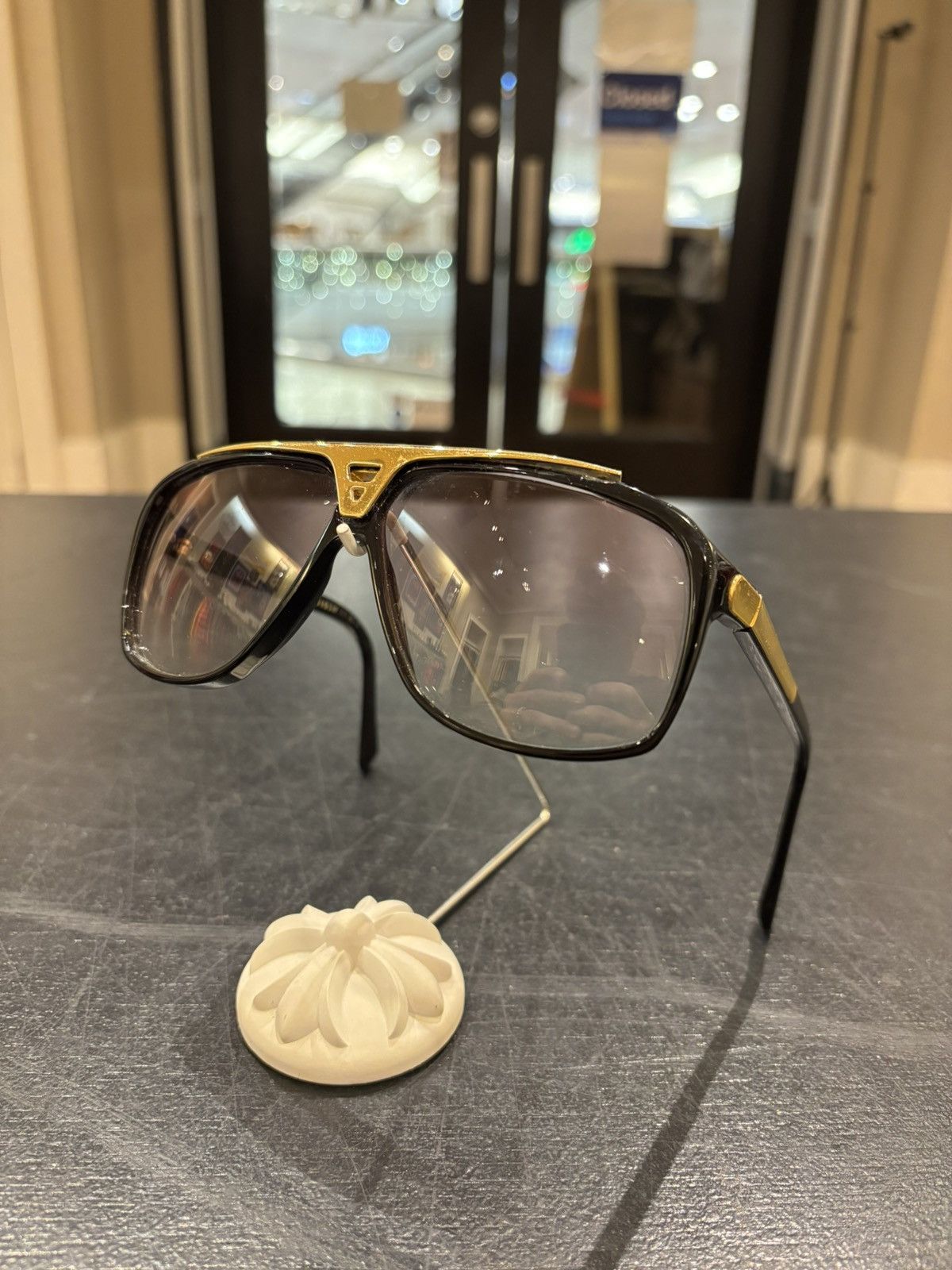 Louis Vuitton Louis Vuitton Evidence Millionaire Sunglasses Size ONE SIZE - 1 Thumbnail