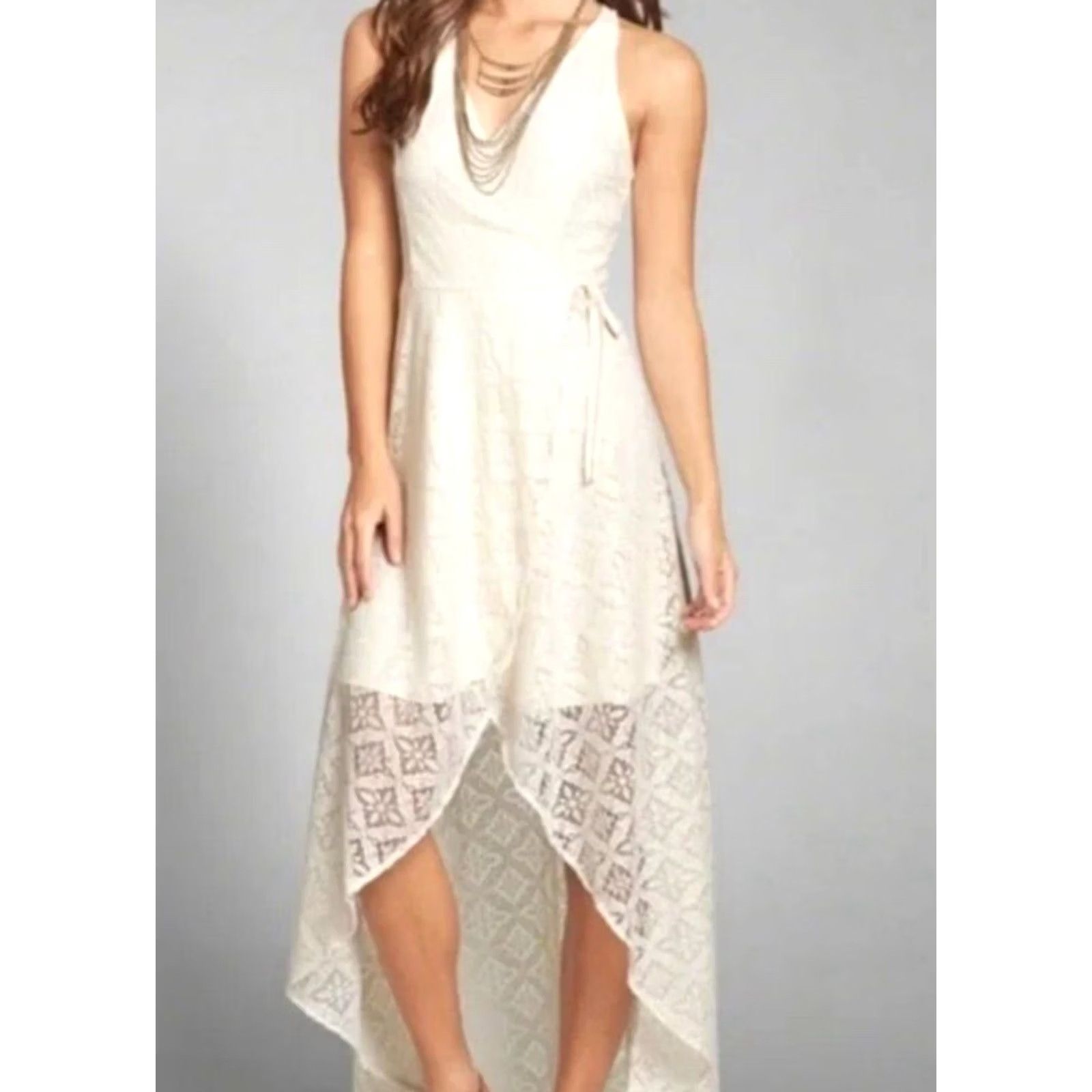 long sleeve empire waist maxi dress Ruffled V-Neck – Country Club Prep Fashion of a Certain Ad_Winter Color:VERMILION and formal parties.