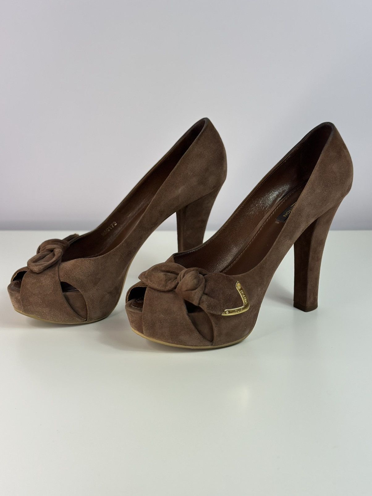 Louis Vuitton Louis Vuitton Brown Suede Catania Peep Toe Platform Pumps Size US 8 / IT 38 - 4 Thumbnail
