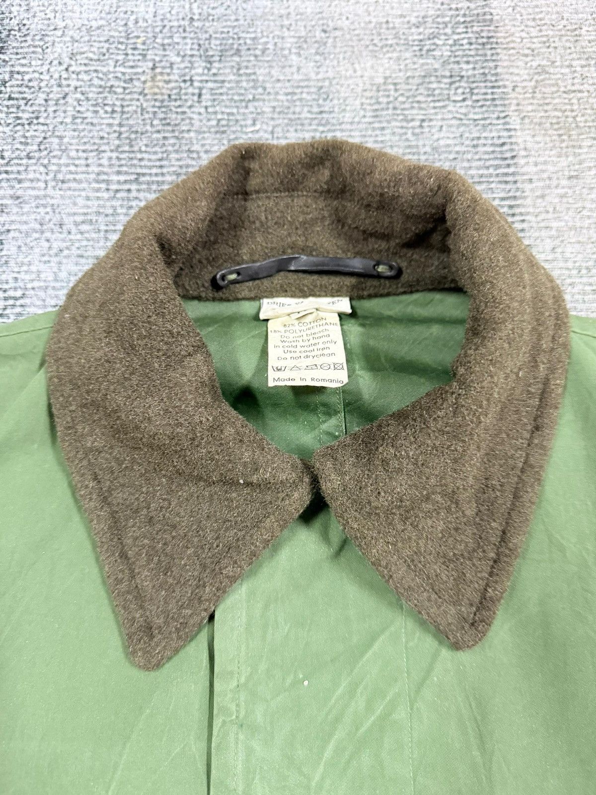 Dries Van Noten Dries Van Noten Waterproof Jacket Size US M / EU 48-50 / 2 - 16 Thumbnail