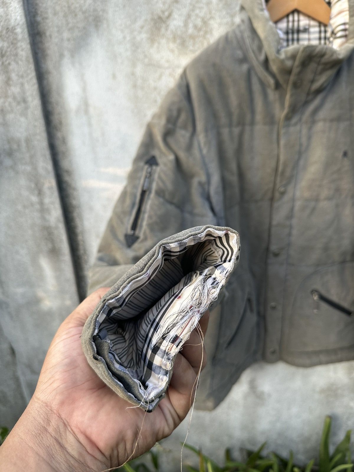 Burberry Burberry black label nova checked down jacket Size US L / EU 52-54 / 3 - 5 Thumbnail