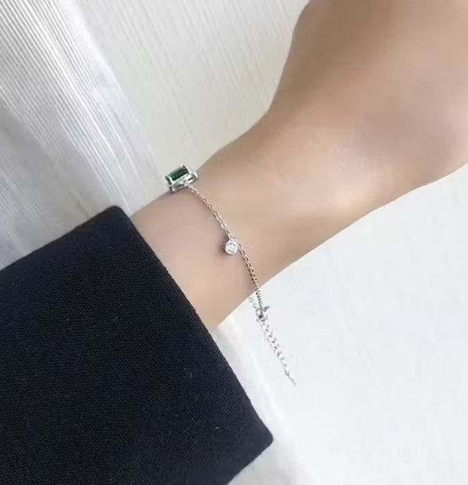 Vintage Green Crystal Chain Bracelet Size ONE SIZE - 4 Thumbnail