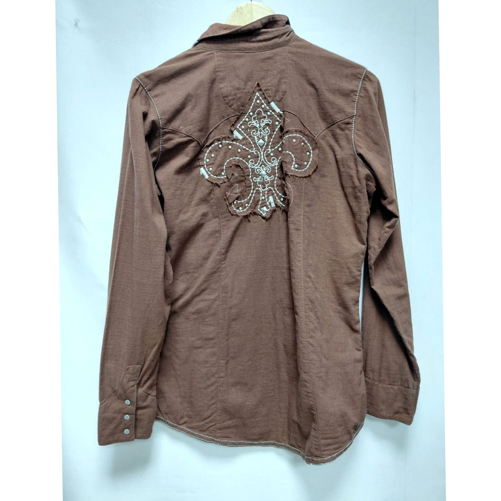 47 Rock 47 by Wrangler Embroidered Western Shirt Brown Solid Woven Size M Size US M / EU 48-50 / 2 - 2 Thumbnail