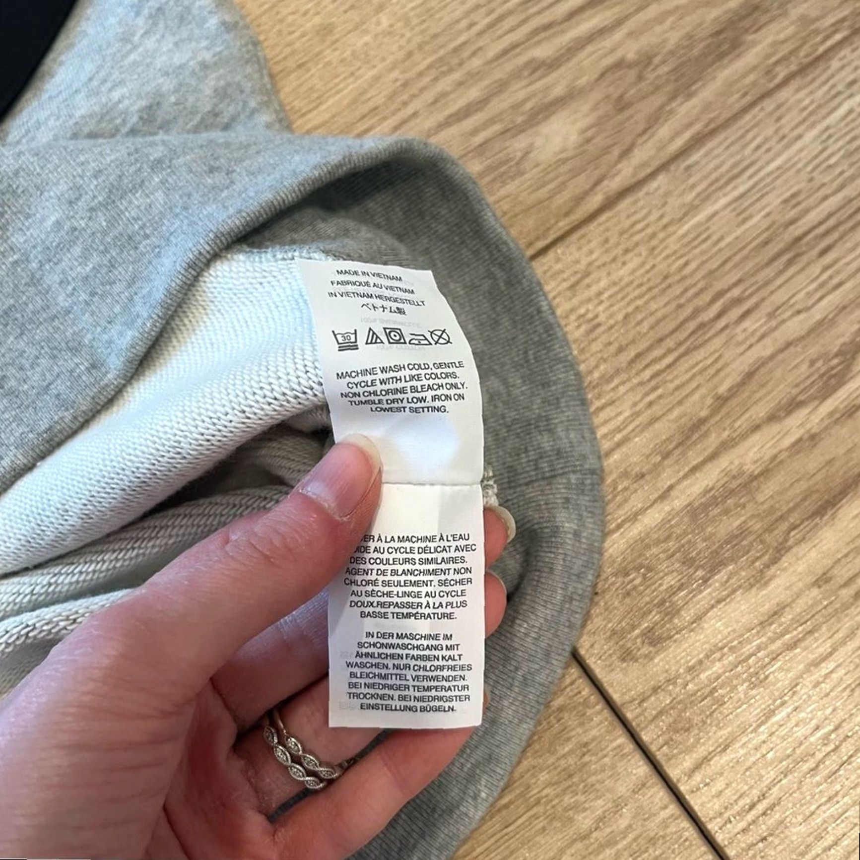 J.Crew J. Crew Blouse SweatEr? Size S / US 4 / IT 40 - 8 Thumbnail