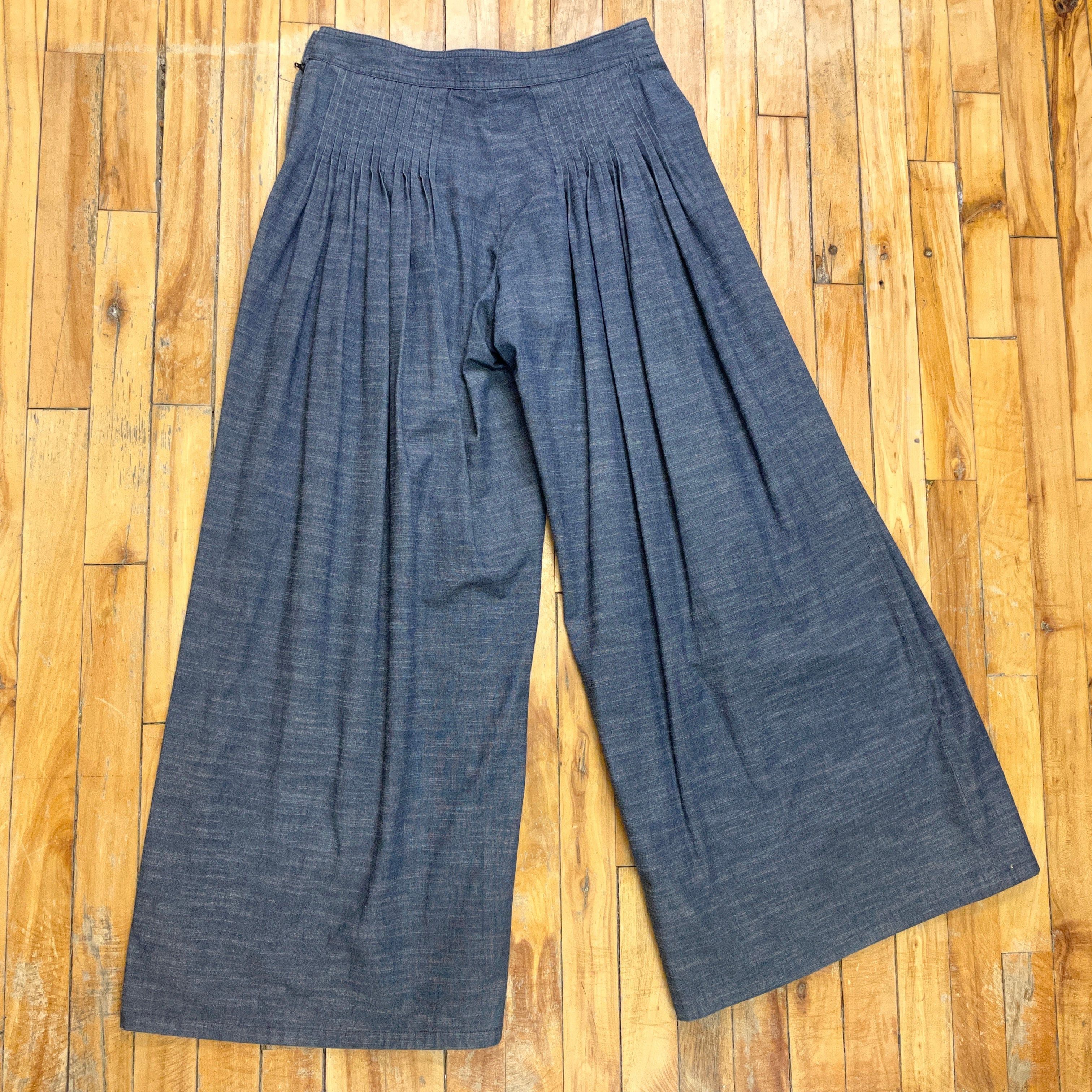 Chanel Chanel Spring '03 Vintage Designer Denim Pleated Wide-Leg Trousers Made In Italy Size 30" Size 30" / US 8 / IT 44 - 4 Thumbnail