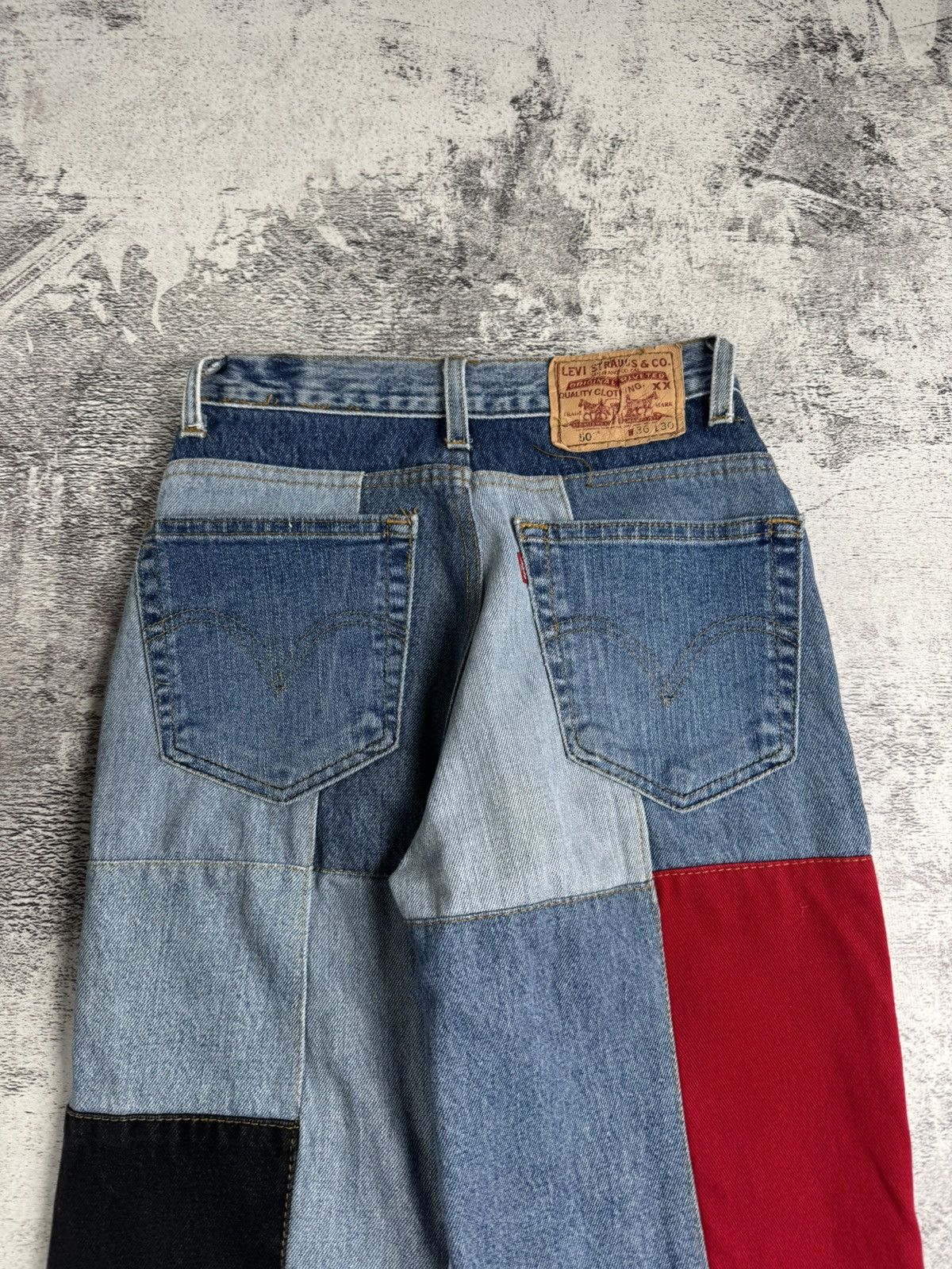 Levi's Levis’s Patchwork Women’s Straight Reworked 26 Size Vintage Denim Jeans Trousers Size 26" / US 2 / IT 38 - 7 Thumbnail