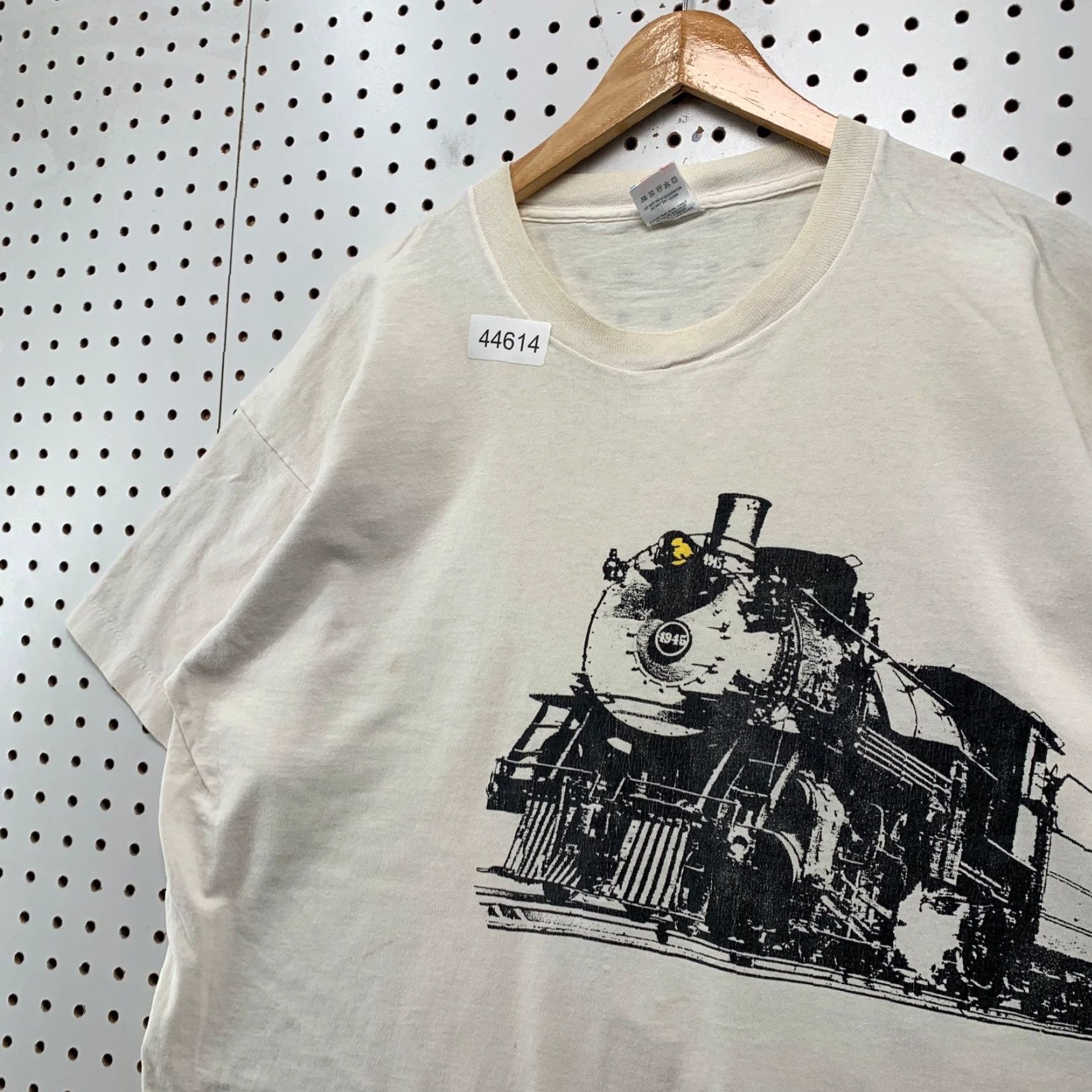 Fruit Of The Loom VIntage 90s Steam Train Wraparound Shirt Mens XL Beige Single Stitch USA Shirt Mens XL Beige 90s Steam Train Vintage USA Size US XL / EU 56 / 4 - 3 Thumbnail