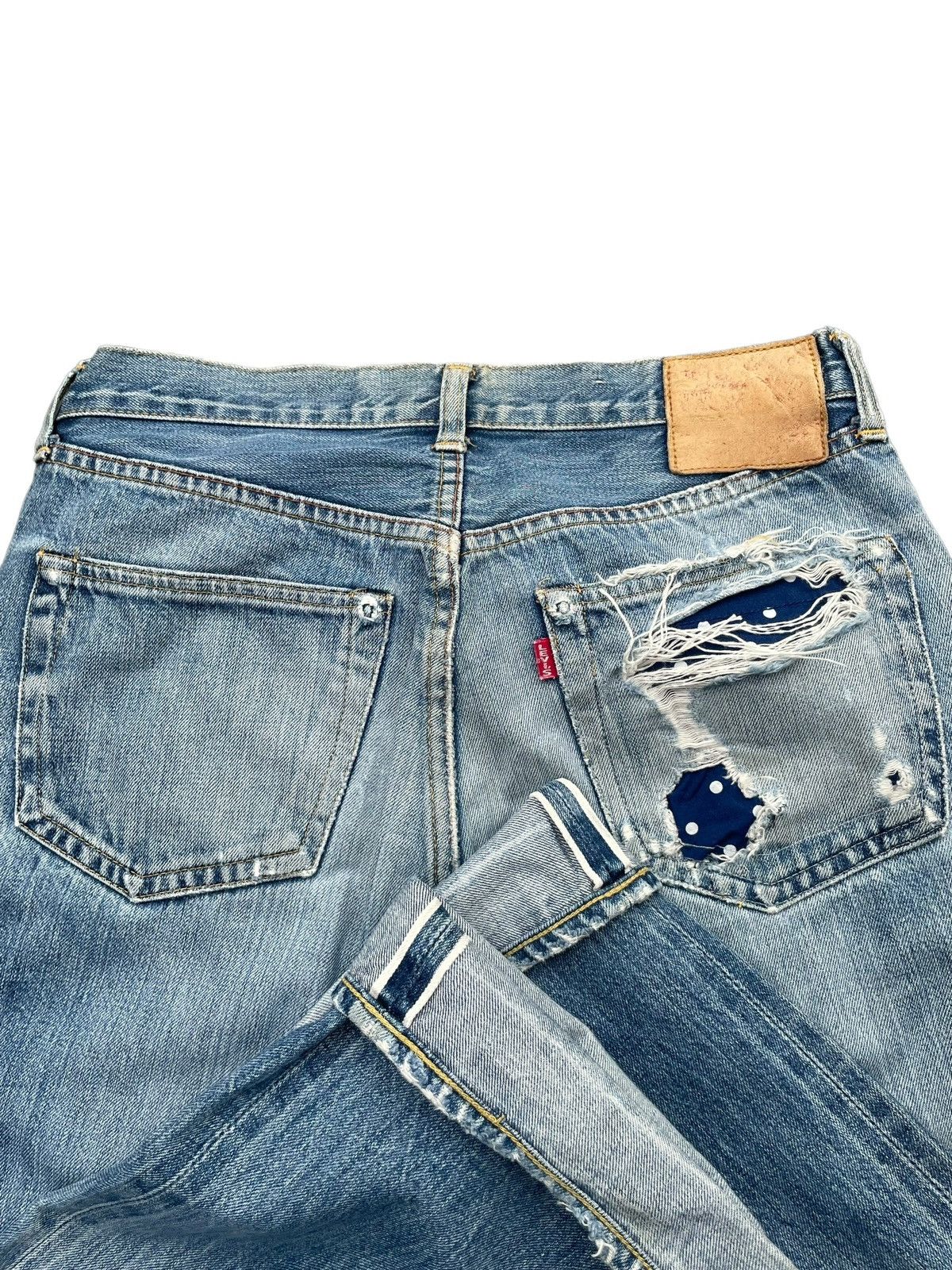 Levi's Vintage 1999 Levis 501 E 1944 Selvedge Distresed Size US 32 / EU 48 - 13 Thumbnail