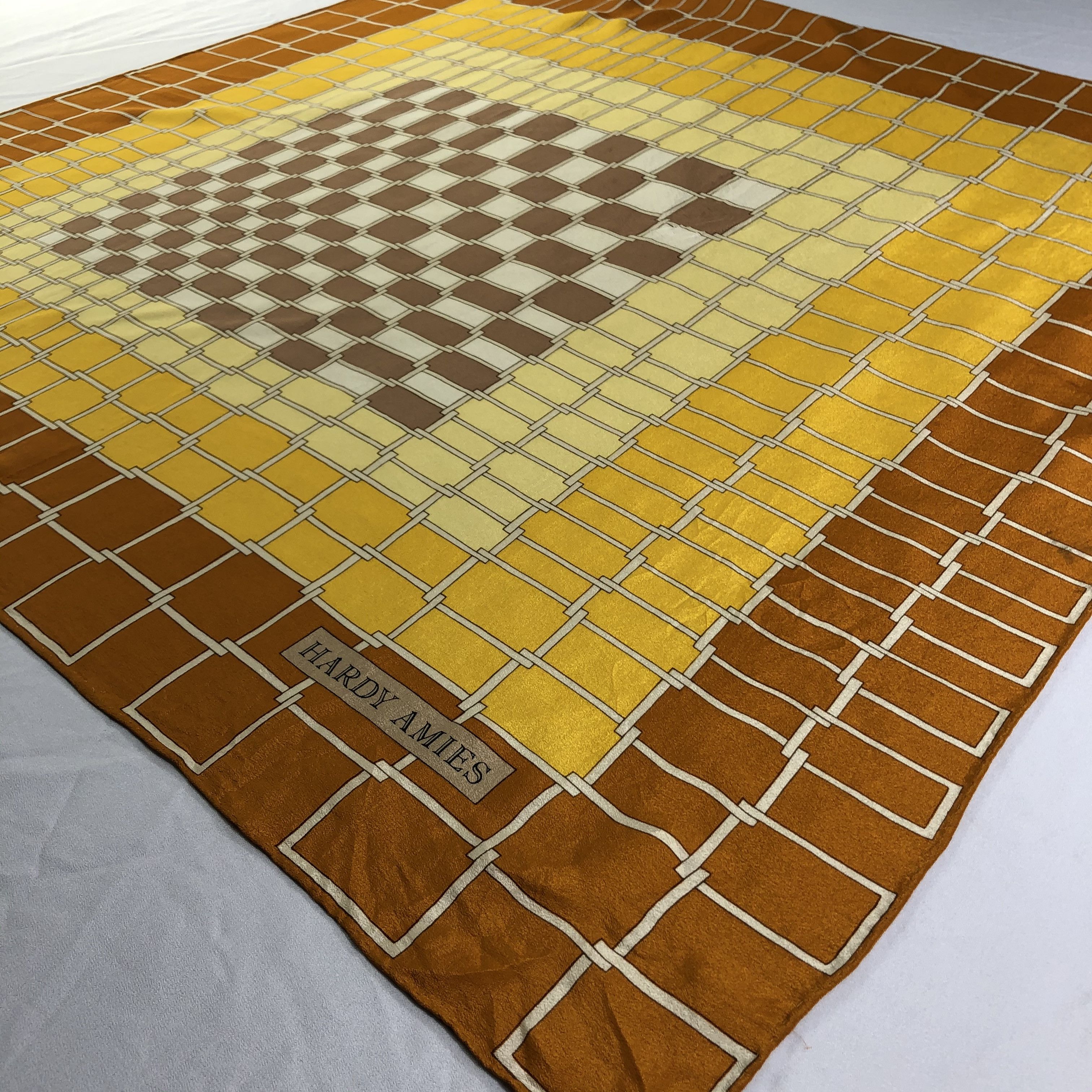 Hardy Amies × Vintage Vintage Hardy Amies Silk Scarf Size ONE SIZE - 3 Thumbnail