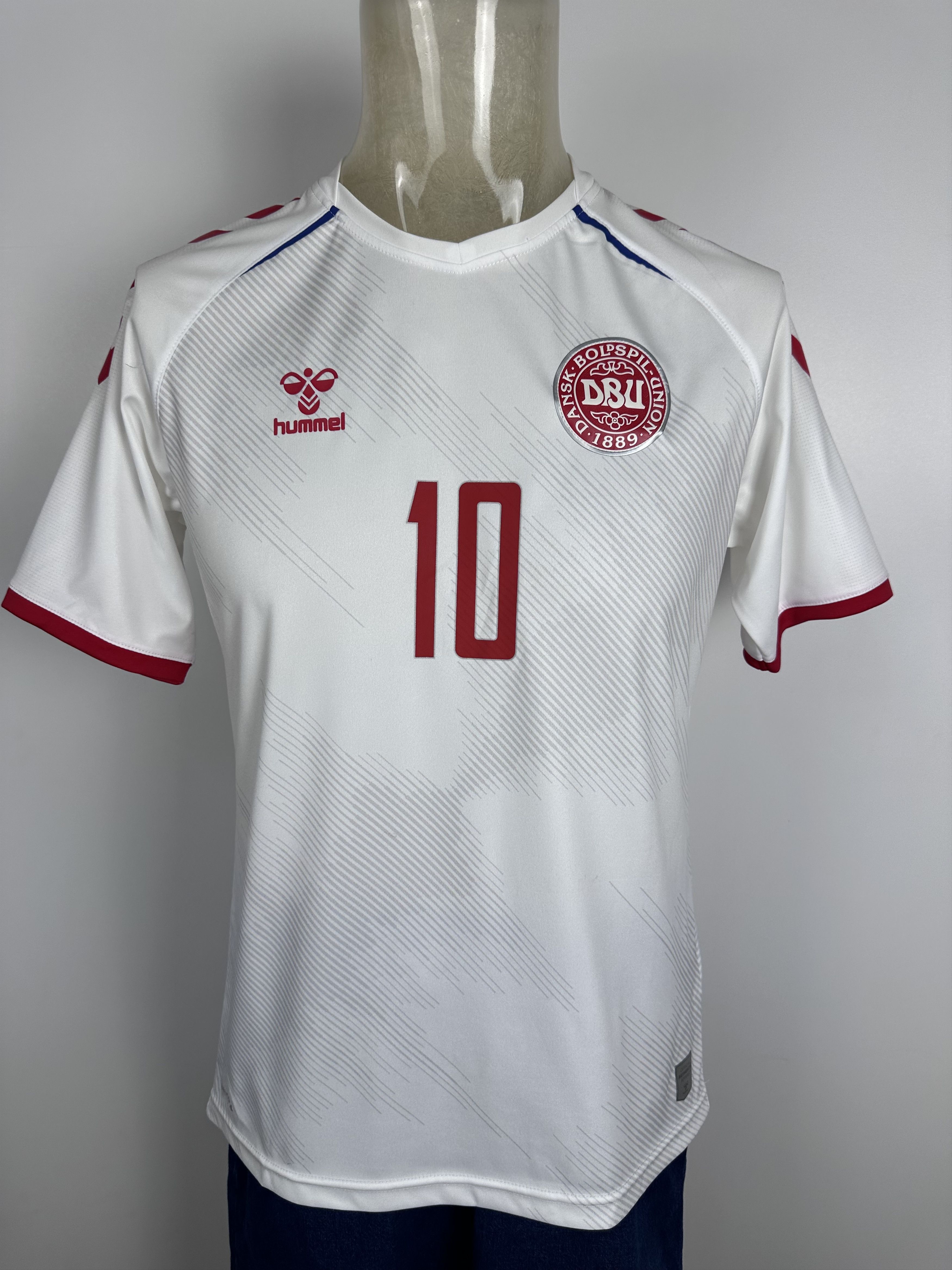 Hummel DENMARK 2022 2023 FOOTBALL SHIRT SOCCER JERSEY #10 ERIKSEN Size US M / EU 48-50 / 2 - 4 Thumbnail