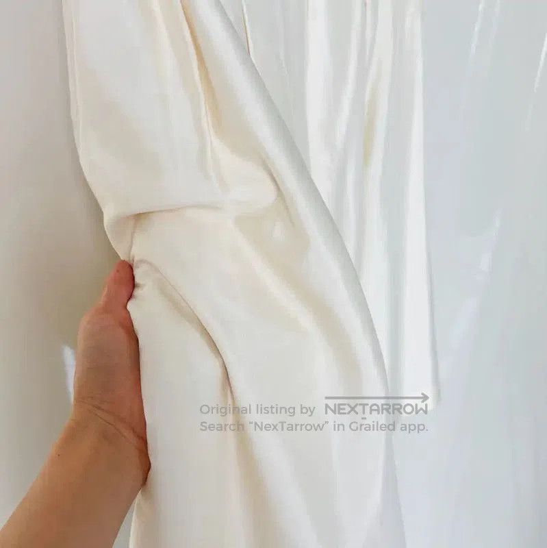 Comme des Garcons COMME des GARÇONS Cream Silk Midi Skirt . Size 23" - 7 Thumbnail
