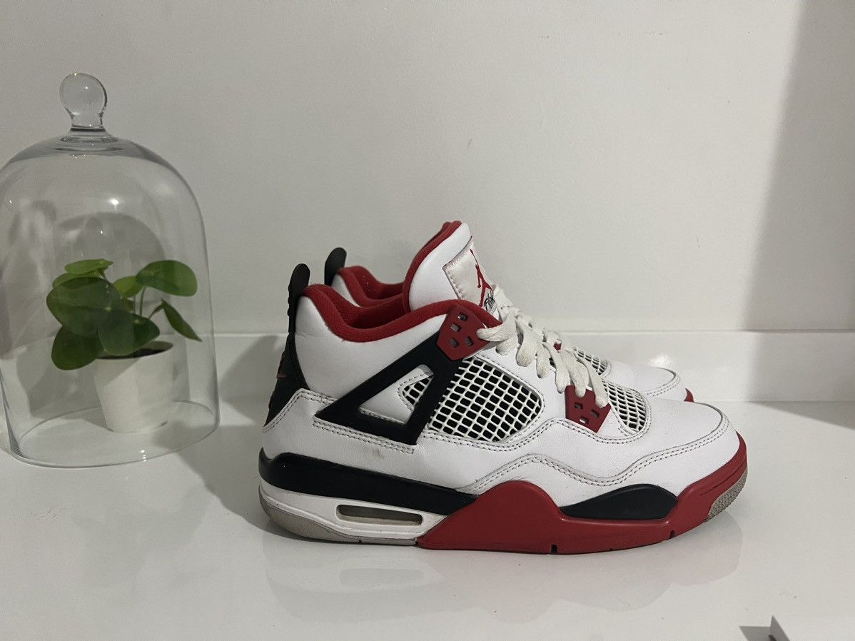 Jordan Brand fire red 4s Size US 6 / EU 39 - 1 Thumbnail