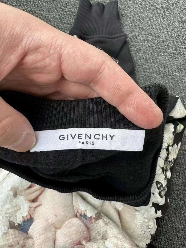 Givenchy Givenchy Madonna Hoodie, size S Size US S / EU 44-46 / 1 - 2 Thumbnail