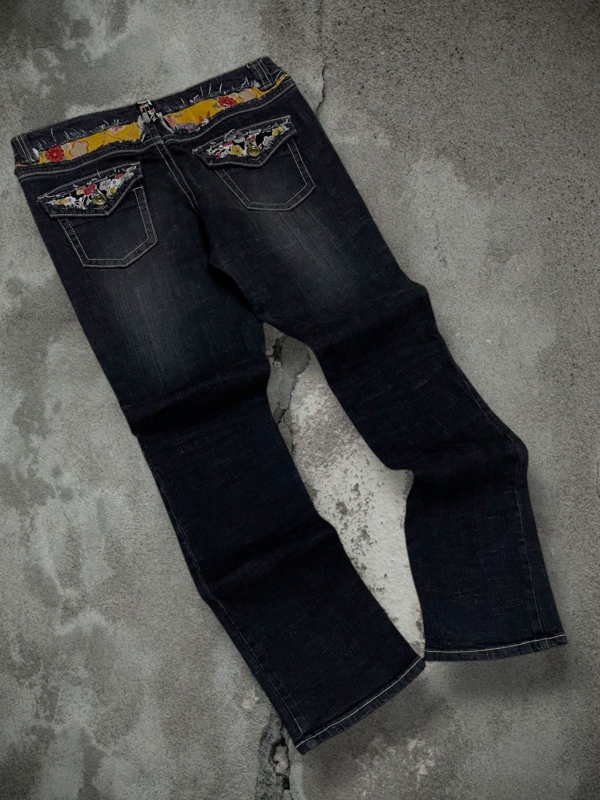 Japanese Brand Vintage 1990s Japan Designer Carouge Small Flared Denim Size US 32 / EU 48 - 9 Thumbnail